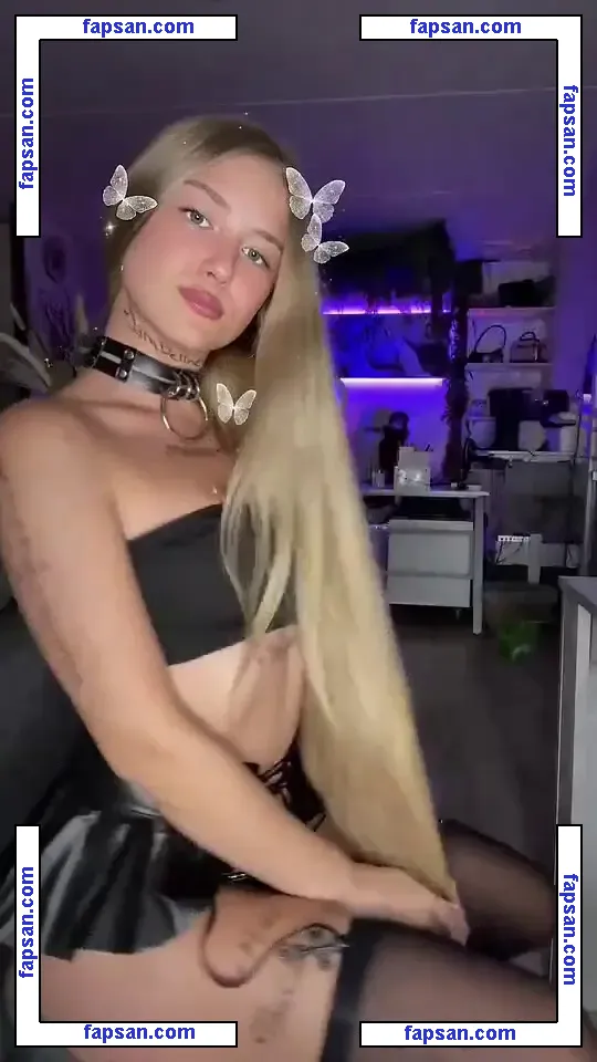 Noelli_fxe nude photo #0077 from OnlyFans