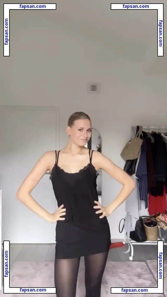 Noemi Peschel голая фото #0005 с Онлифанс