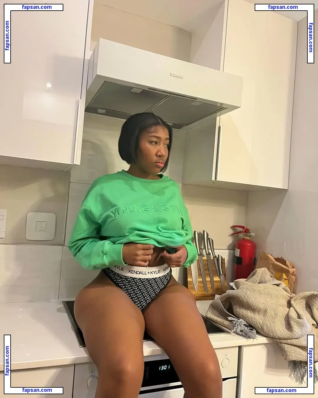 Nonozile Jacobs nude photo #0007 from OnlyFans