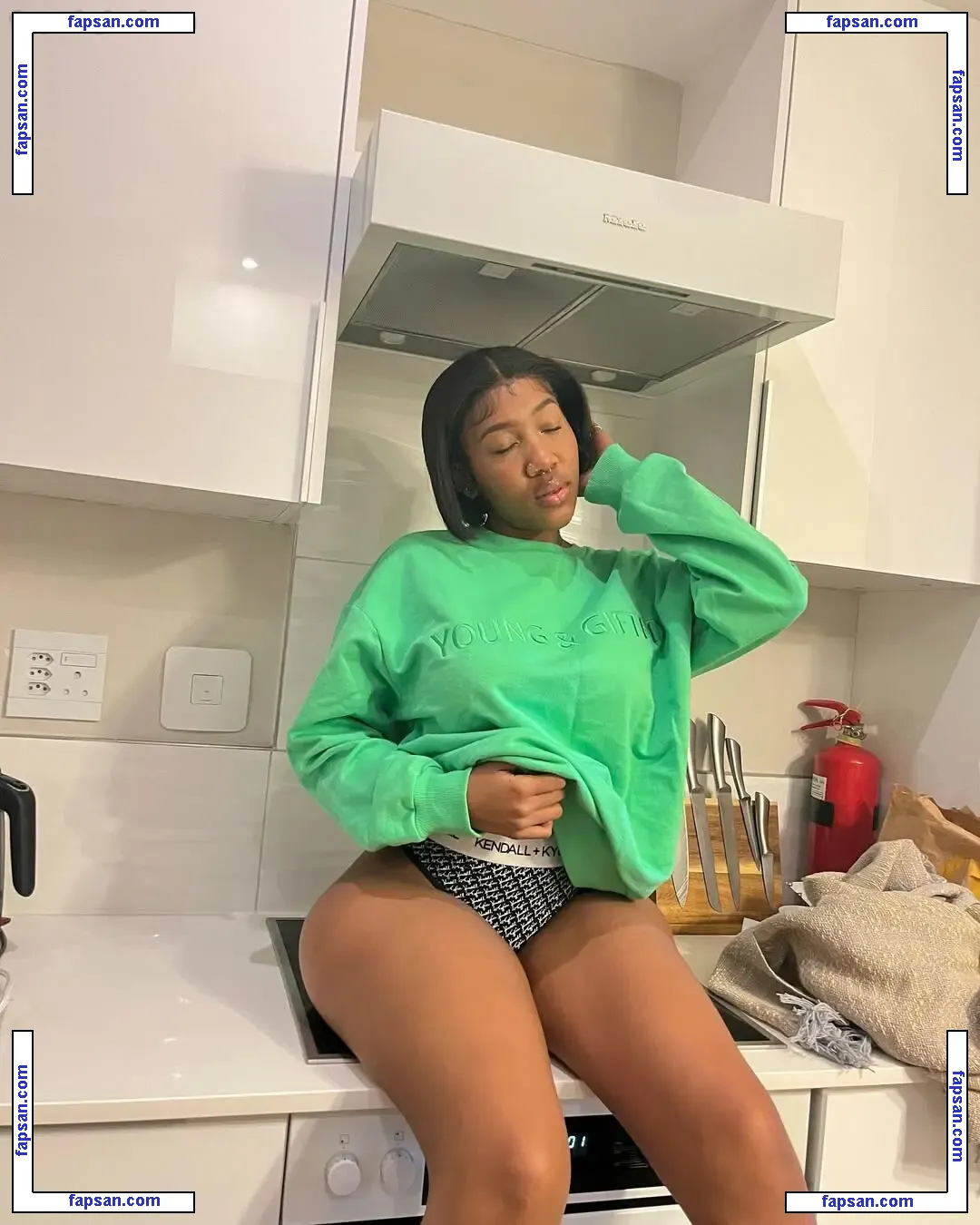 Nonozile Jacobs nude photo #0009 from OnlyFans