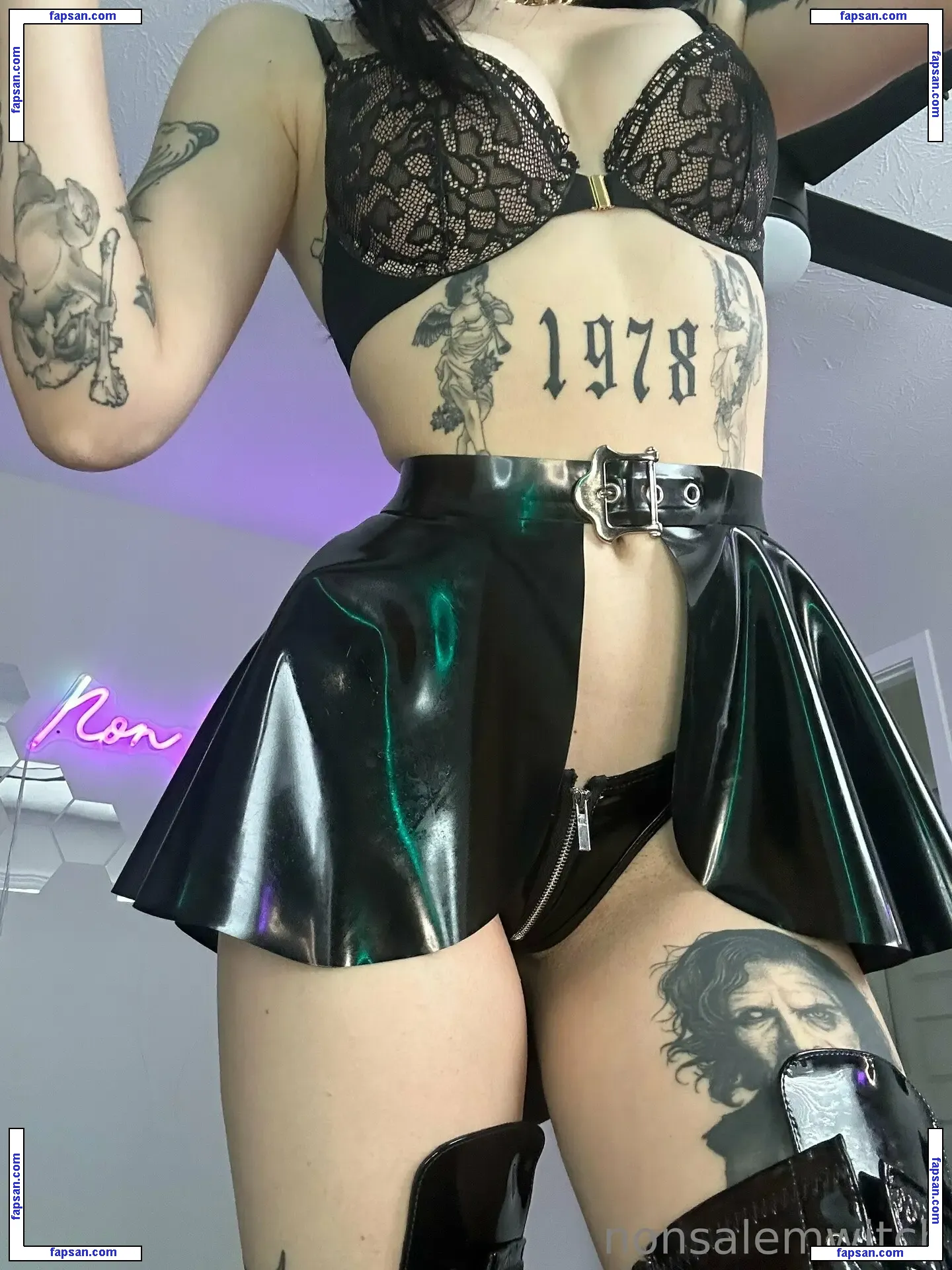 Nonsalemwitch nude photo #0049 from OnlyFans