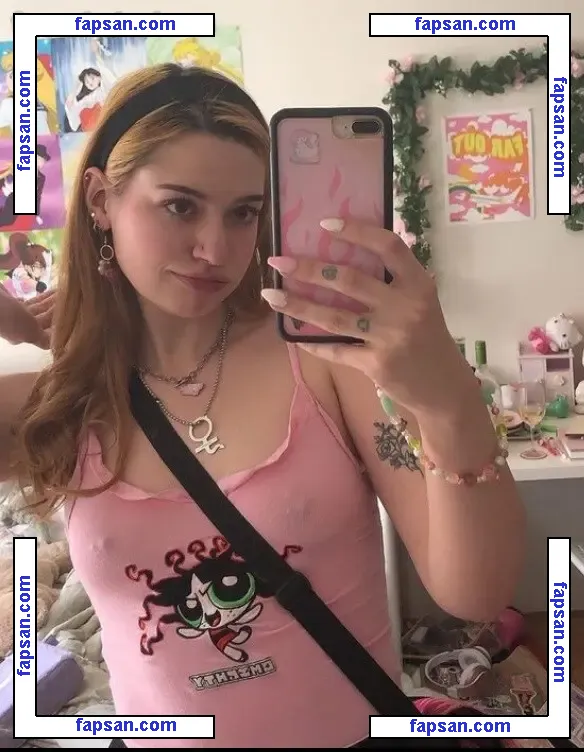 noodleboperr голая фото #0001 с Онлифанс