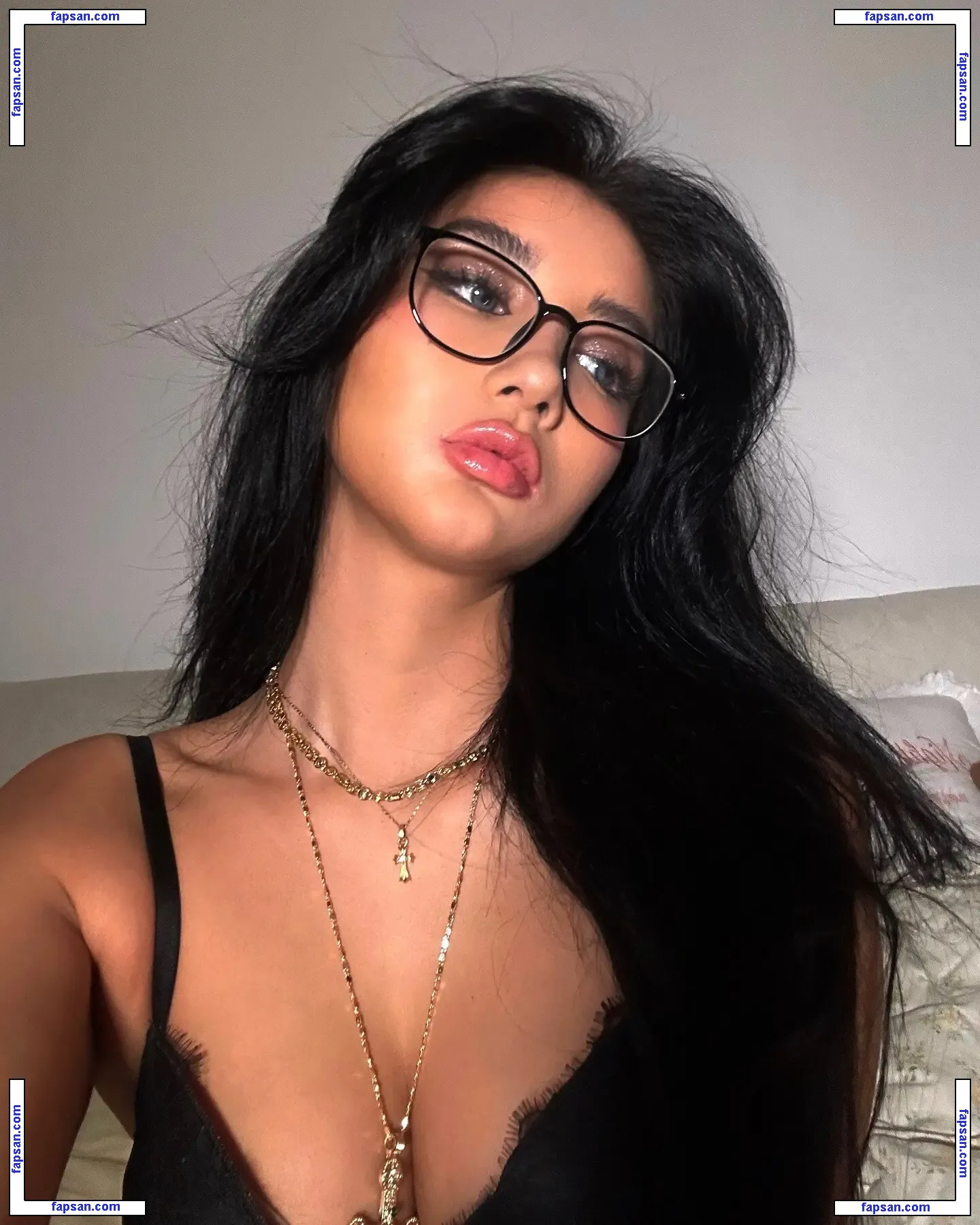nopearii nude photo #0091 from OnlyFans
