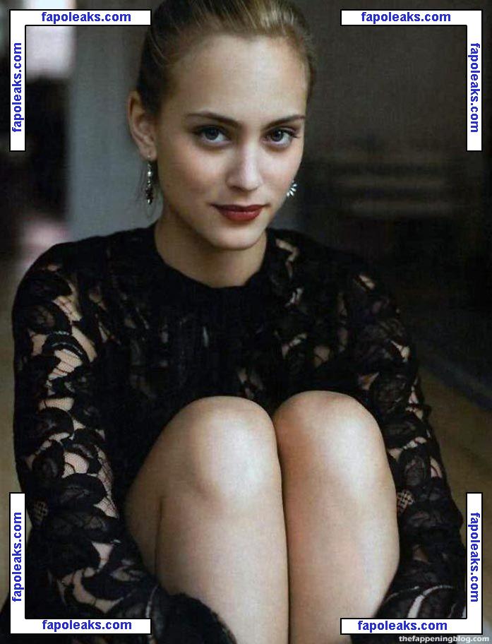 Nora Arnezeder / noraarnezederofficial голая фото #0105 с Онлифанс