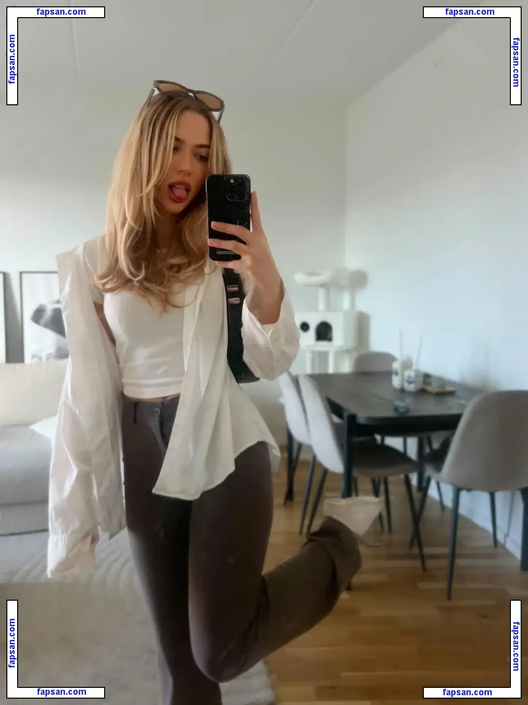 Nora Hedman nude photo #0012 from OnlyFans