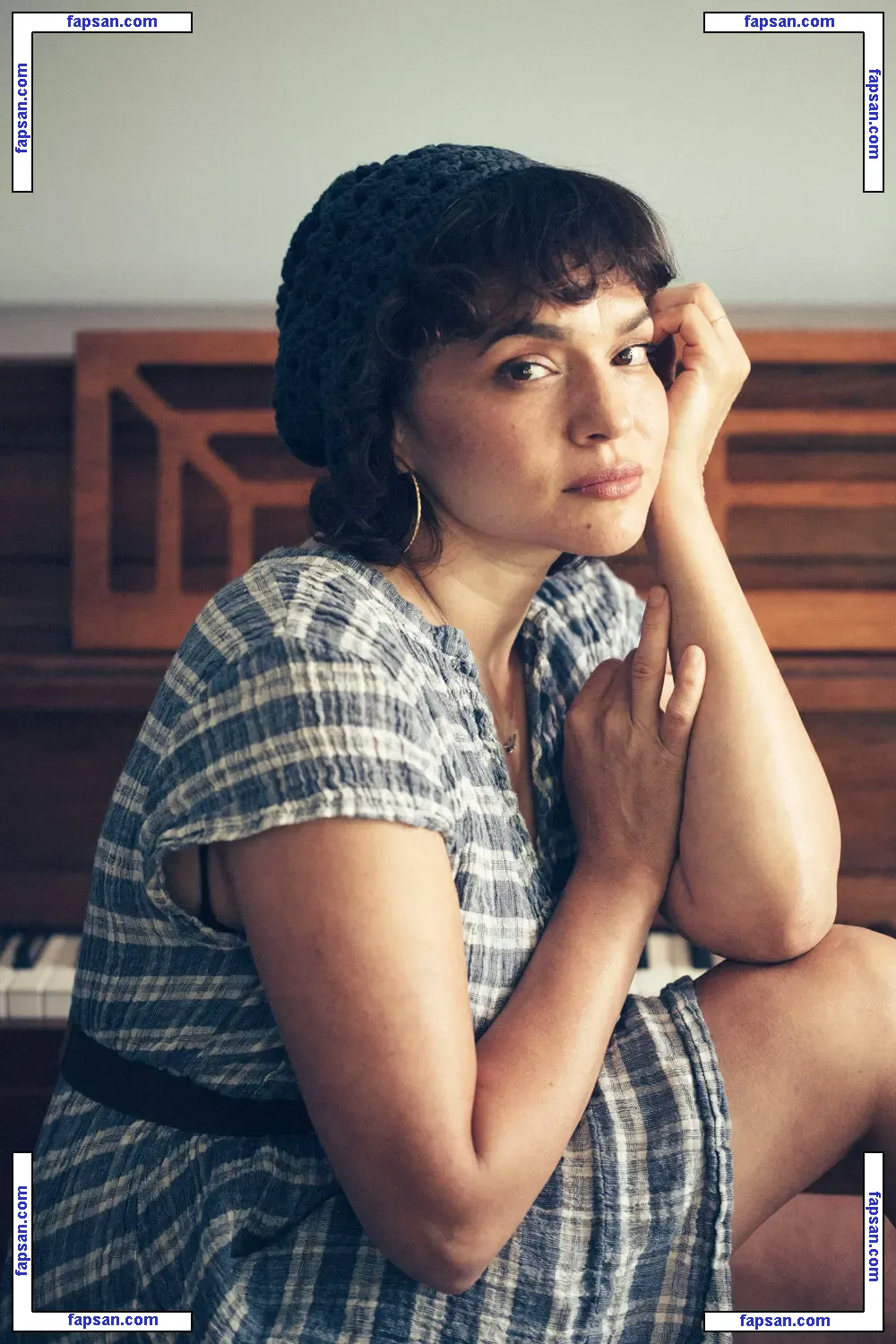 Norah Jones голая фото #0009 с Онлифанс