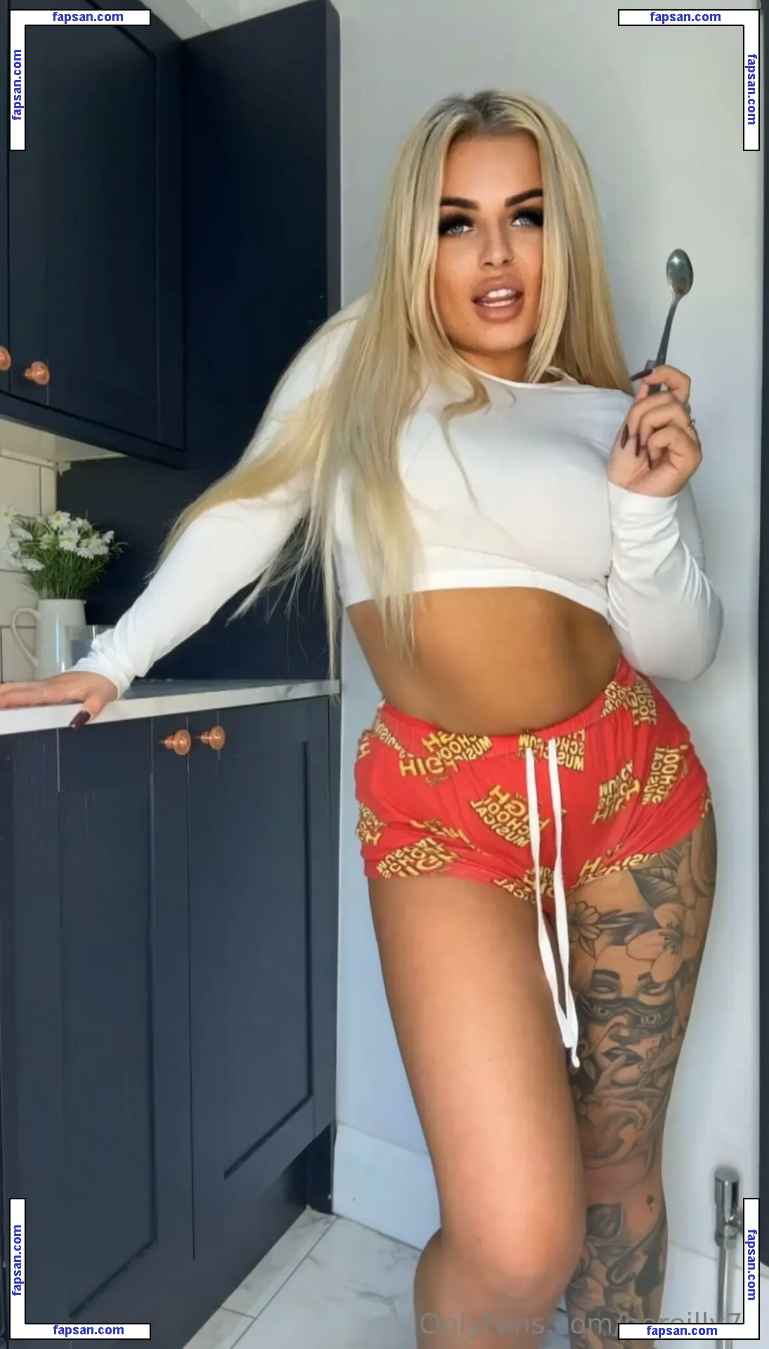 noreilly75 голая фото #0041 с Онлифанс