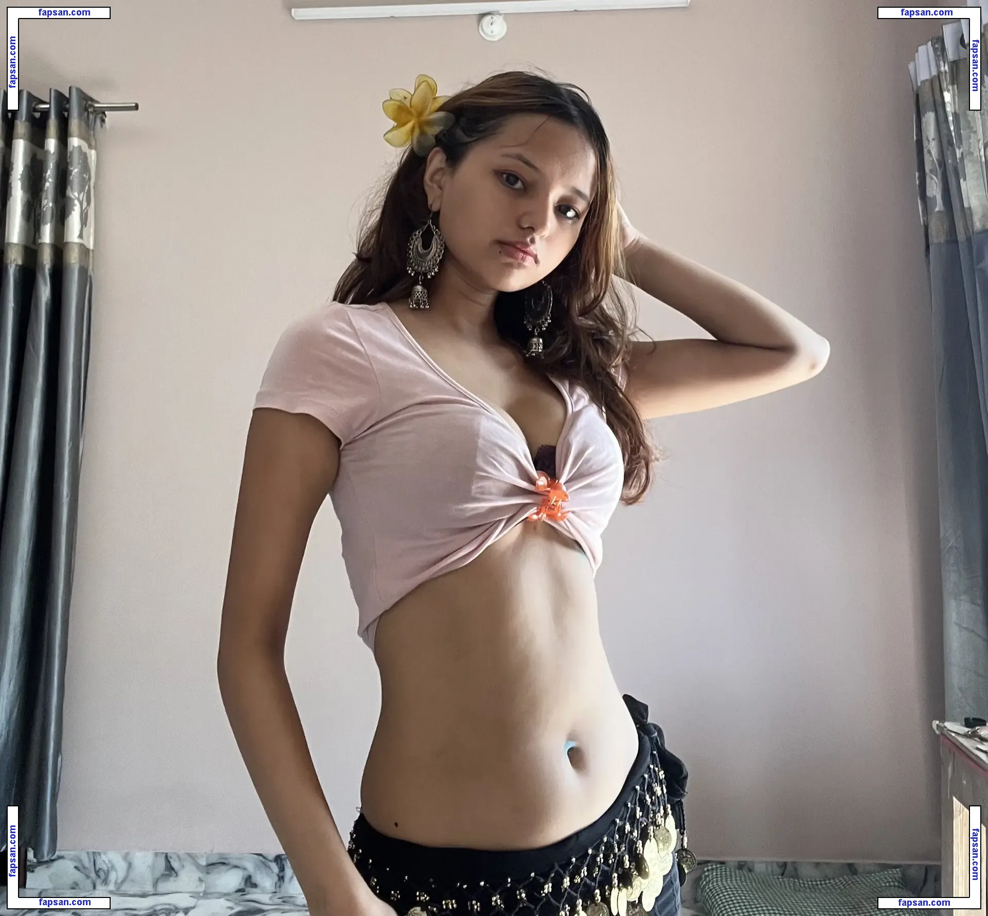 Norris Priyanka голая фото #0001 с Онлифанс