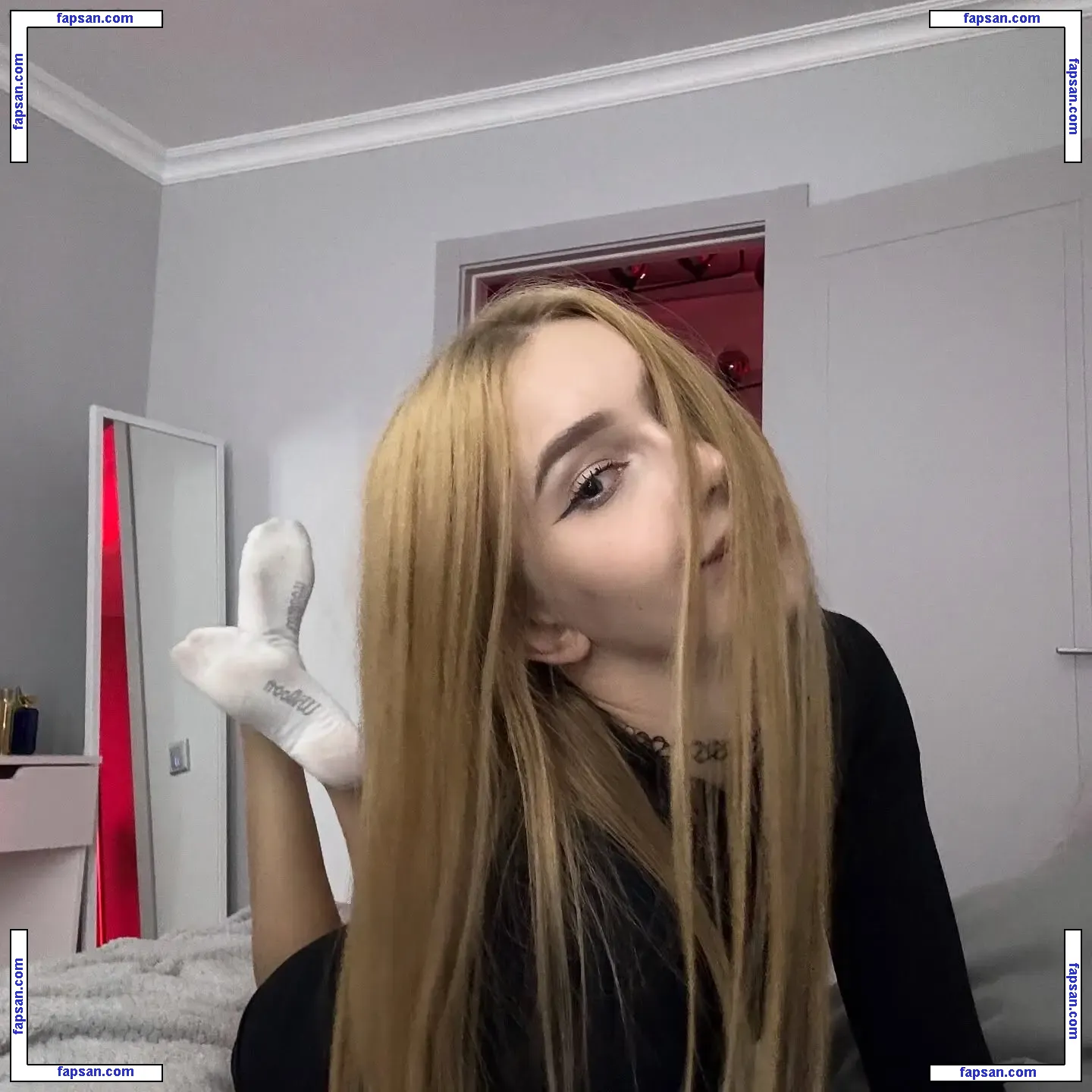not_so_good_wife nude photo #0027 from OnlyFans