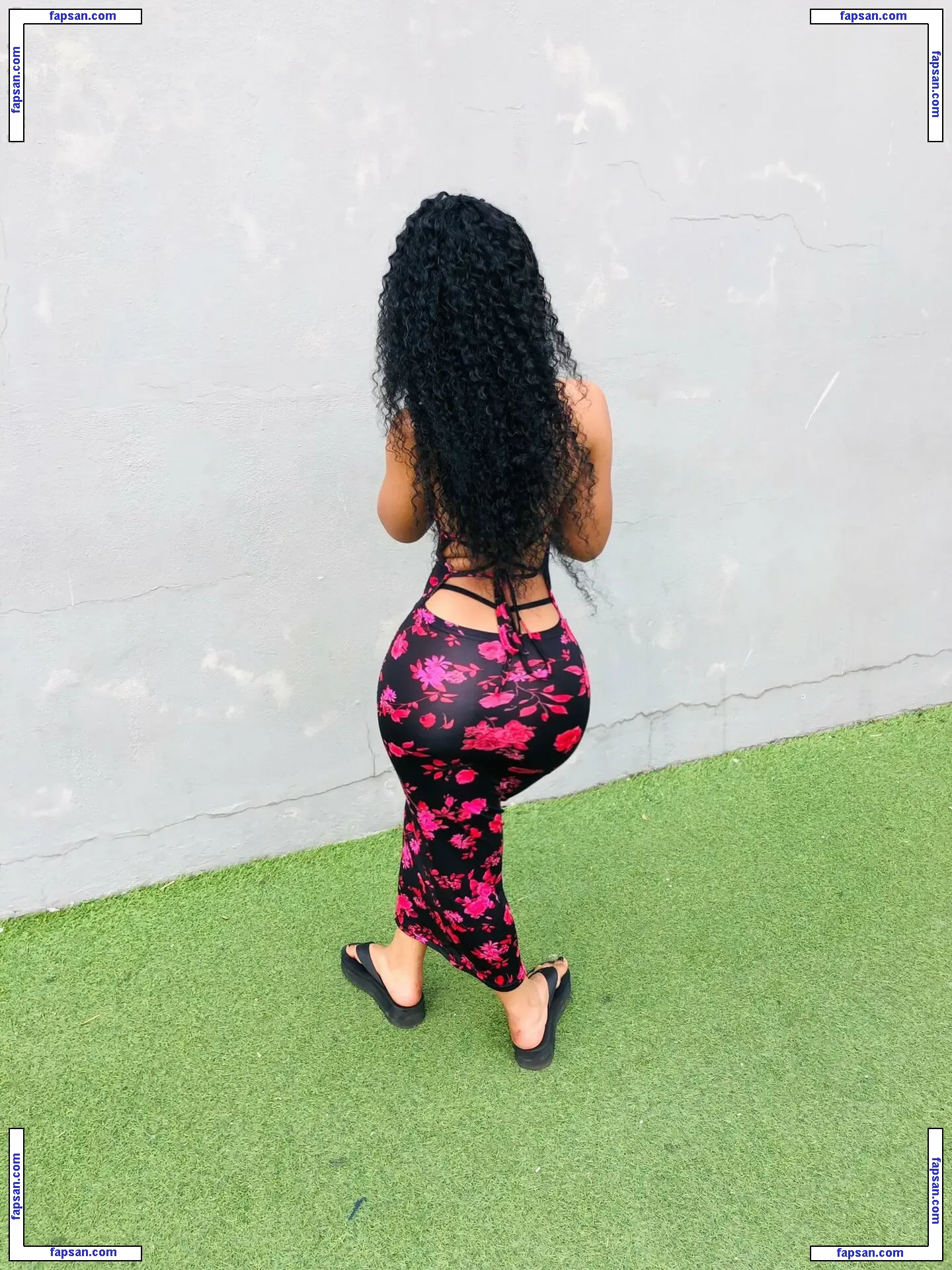 nothabo_ndlovu nude photo #0002 from OnlyFans