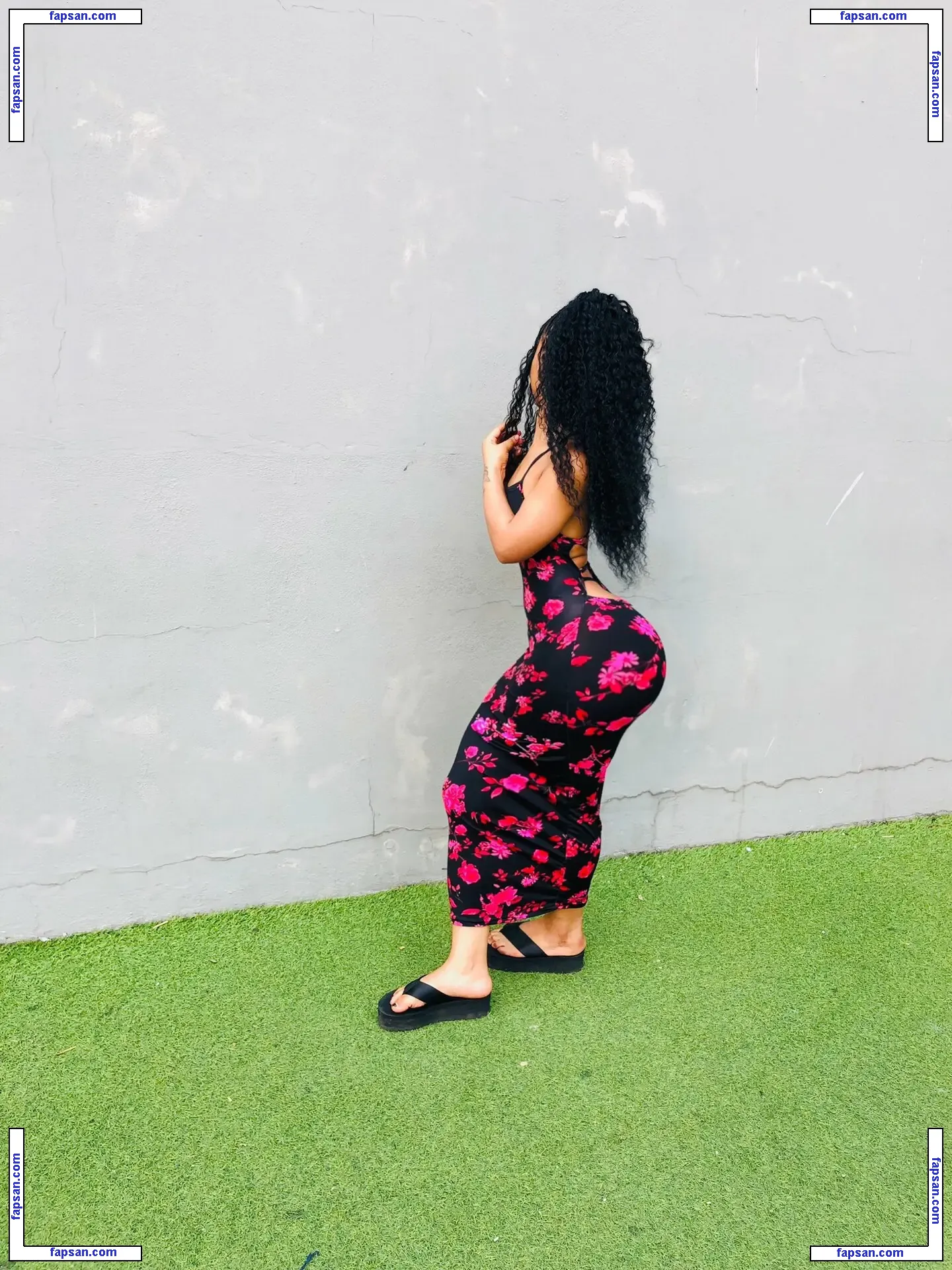 nothabo_ndlovu nude photo #0003 from OnlyFans