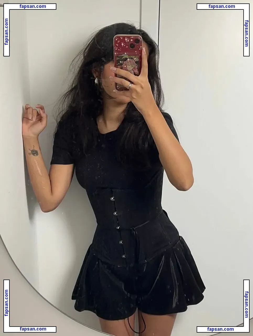 notLisanna голая фото #0010 с Онлифанс