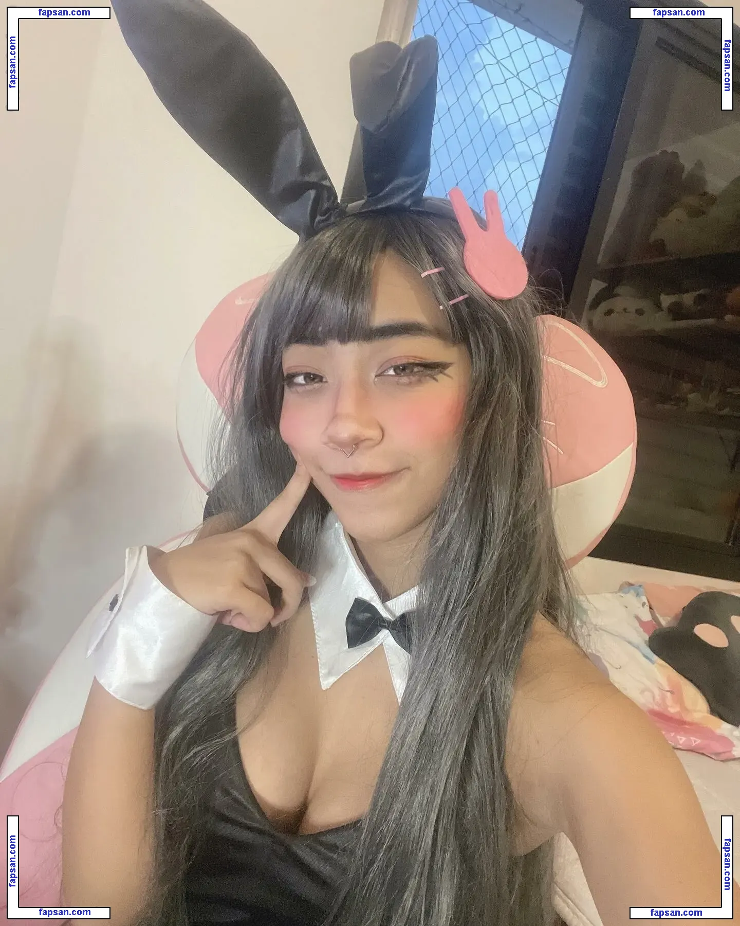 notLisanna голая фото #0011 с Онлифанс