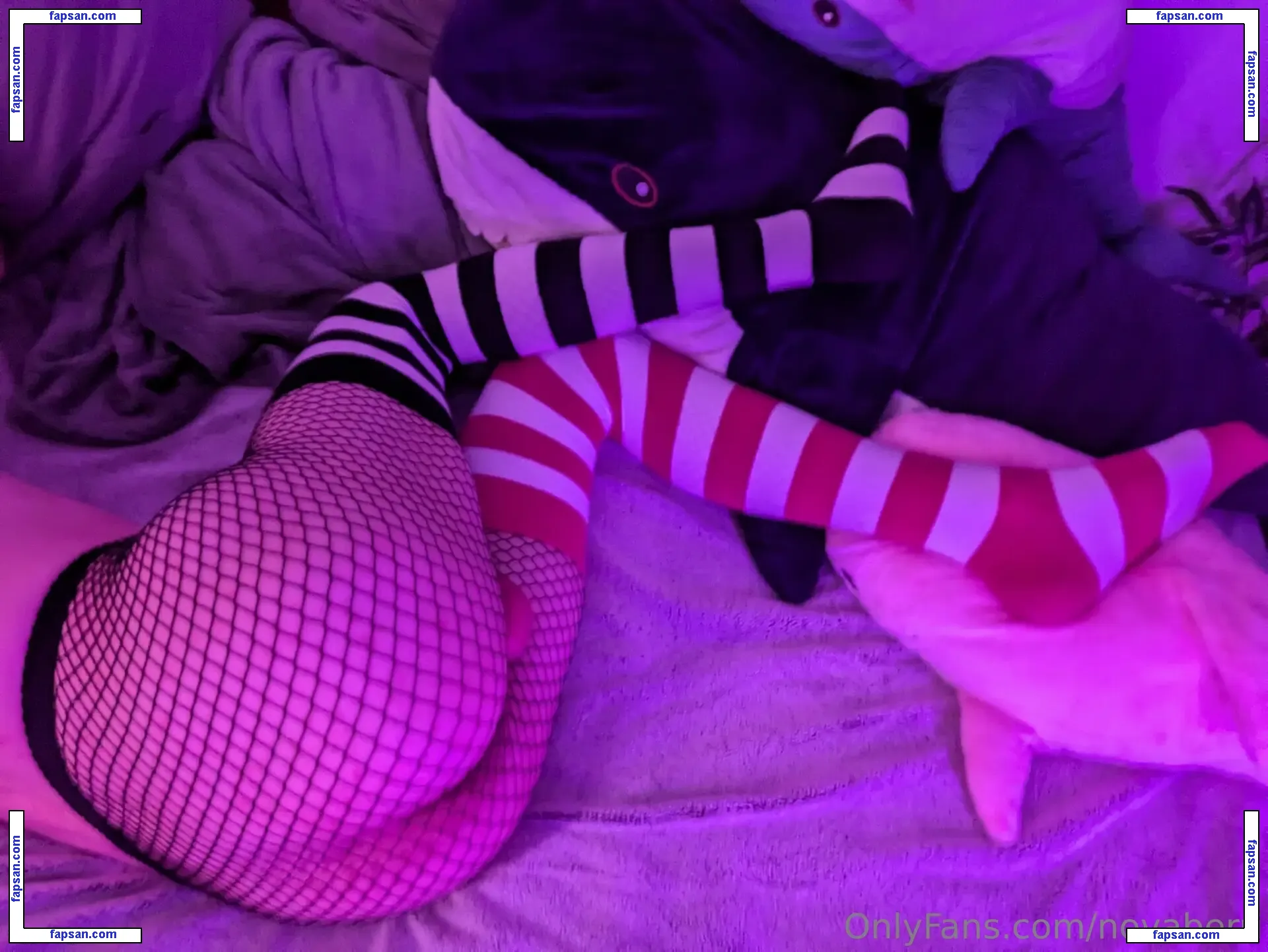 novaberri nude photo #0002 from OnlyFans