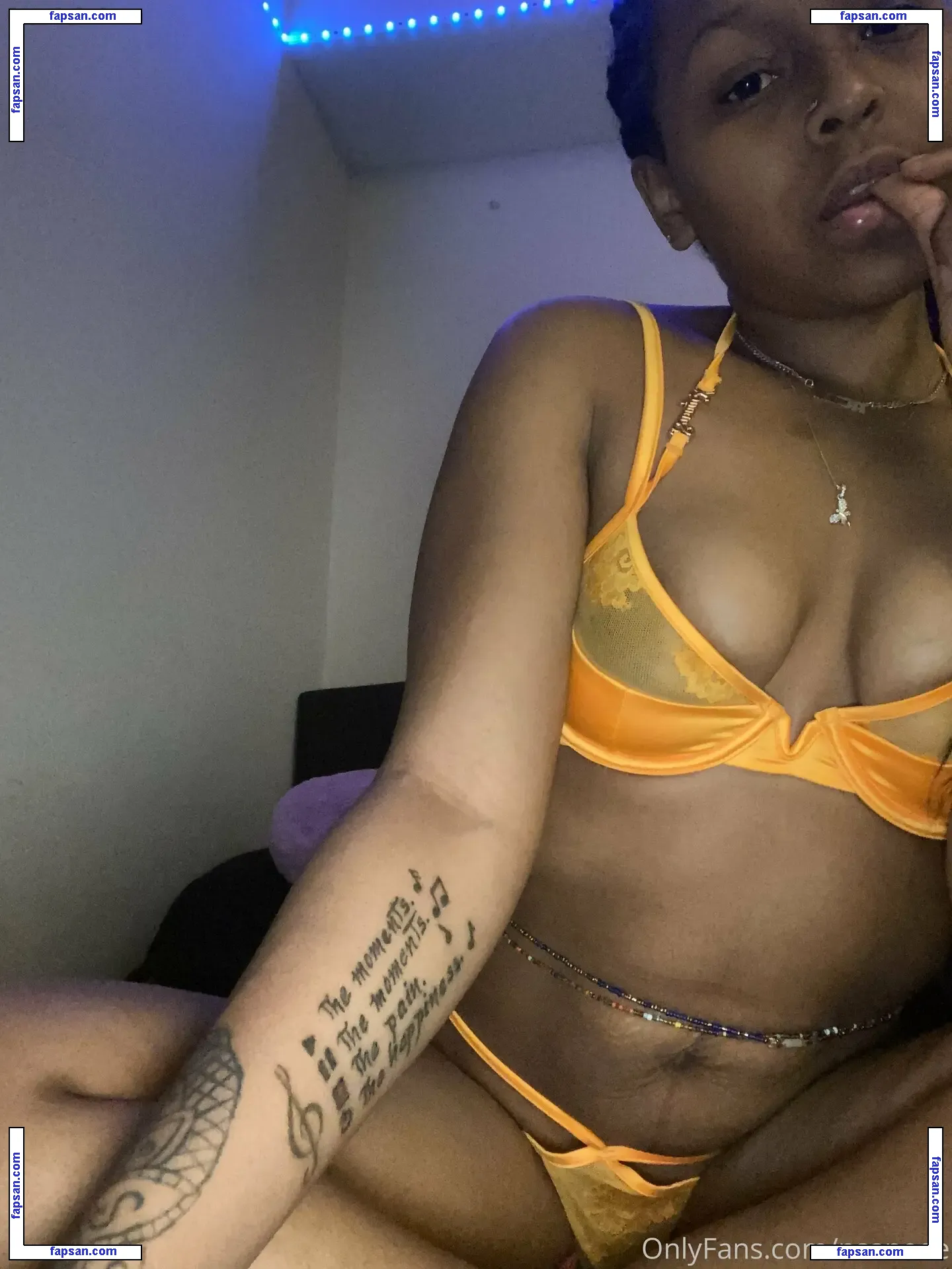 nsaneee nude photo #0001 from OnlyFans