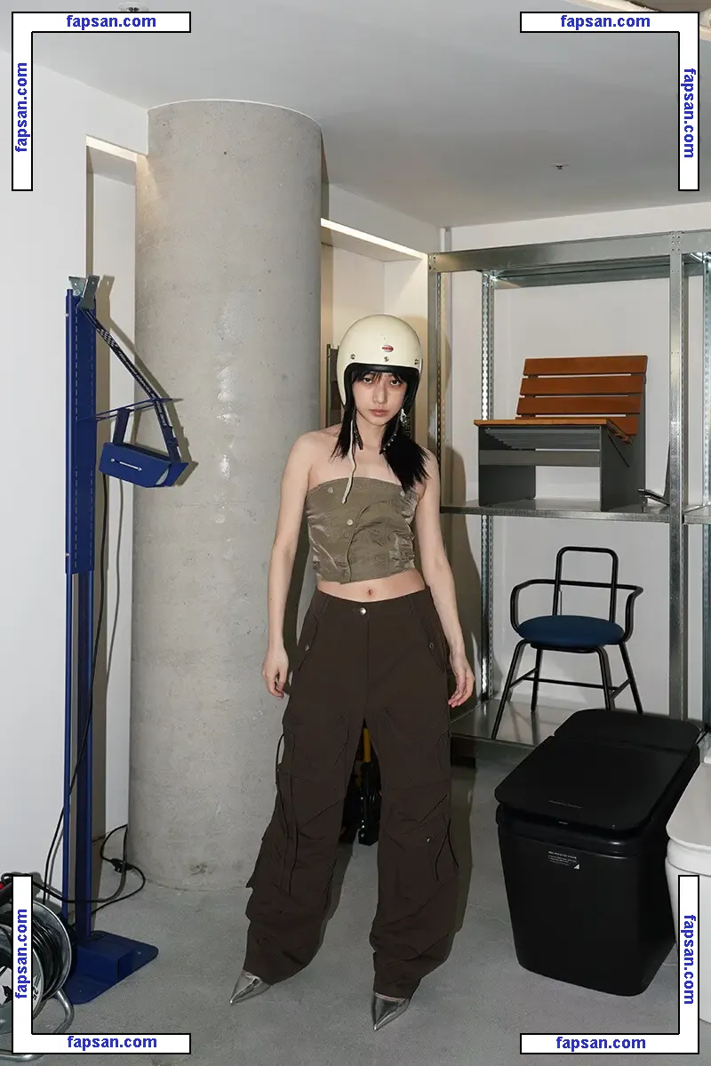 n.uzoo голая фото #0001 с Онлифанс