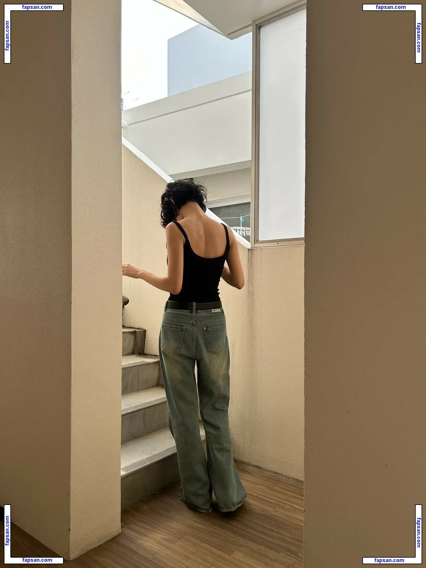 n.uzoo голая фото #0006 с Онлифанс