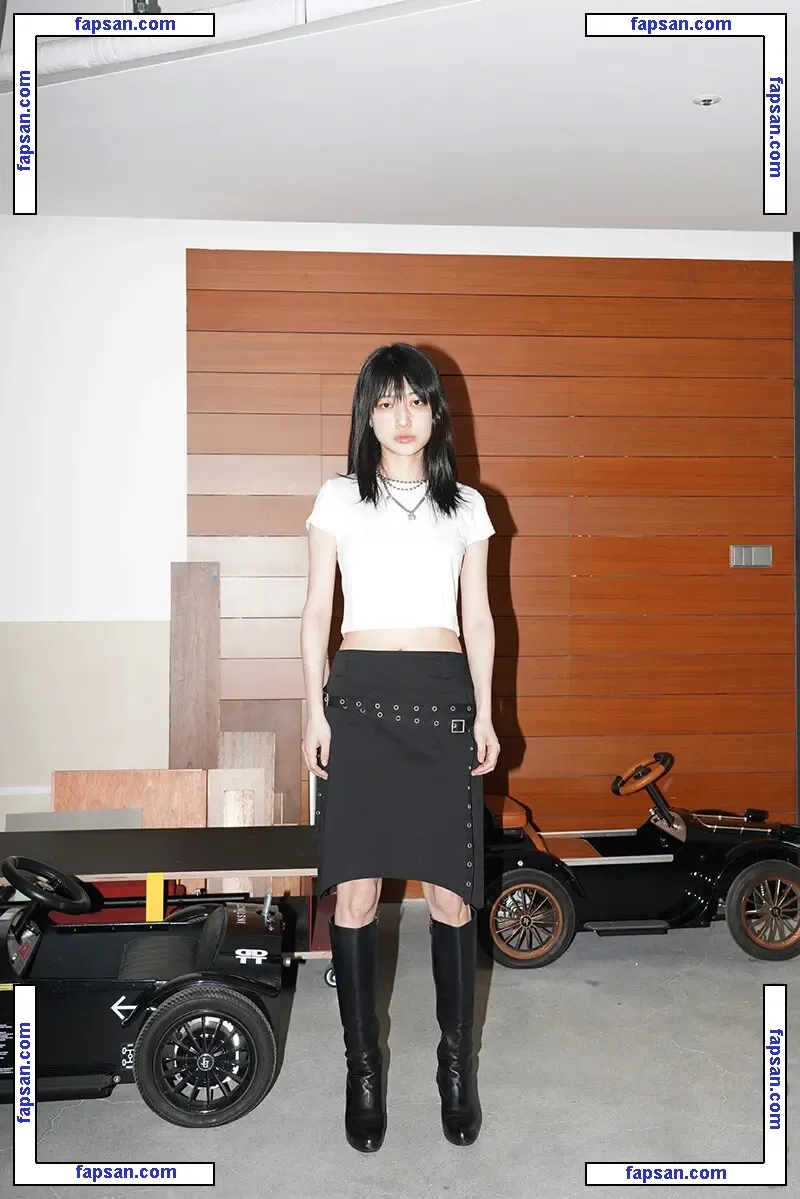 n.uzoo голая фото #0016 с Онлифанс