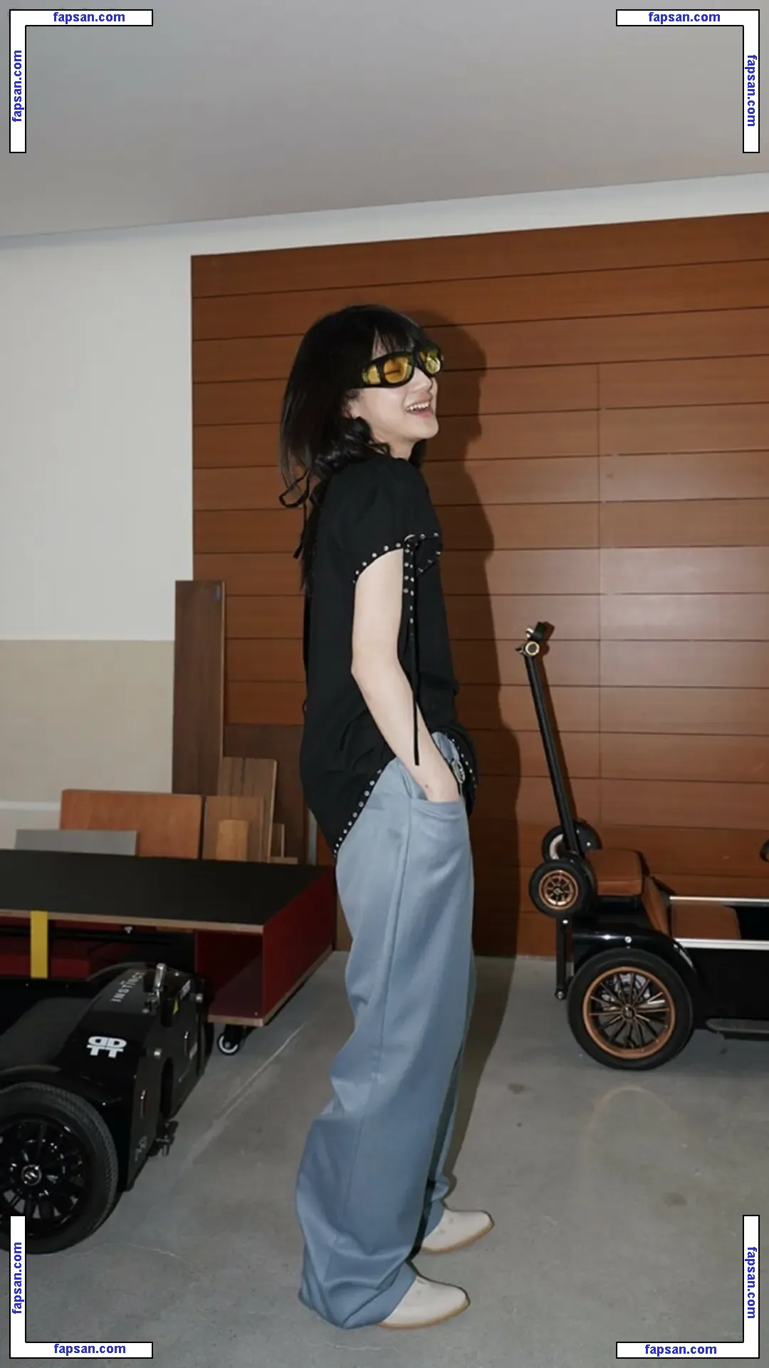 n.uzoo голая фото #0025 с Онлифанс