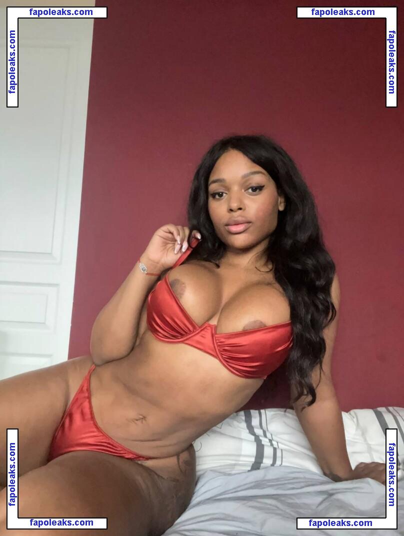 Nude Antilles / caribbean_cutie nude photo #0464 from OnlyFans