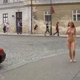 Nude In Public голая #0030