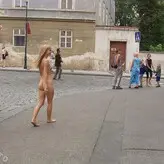 Nude In Public голая #0031