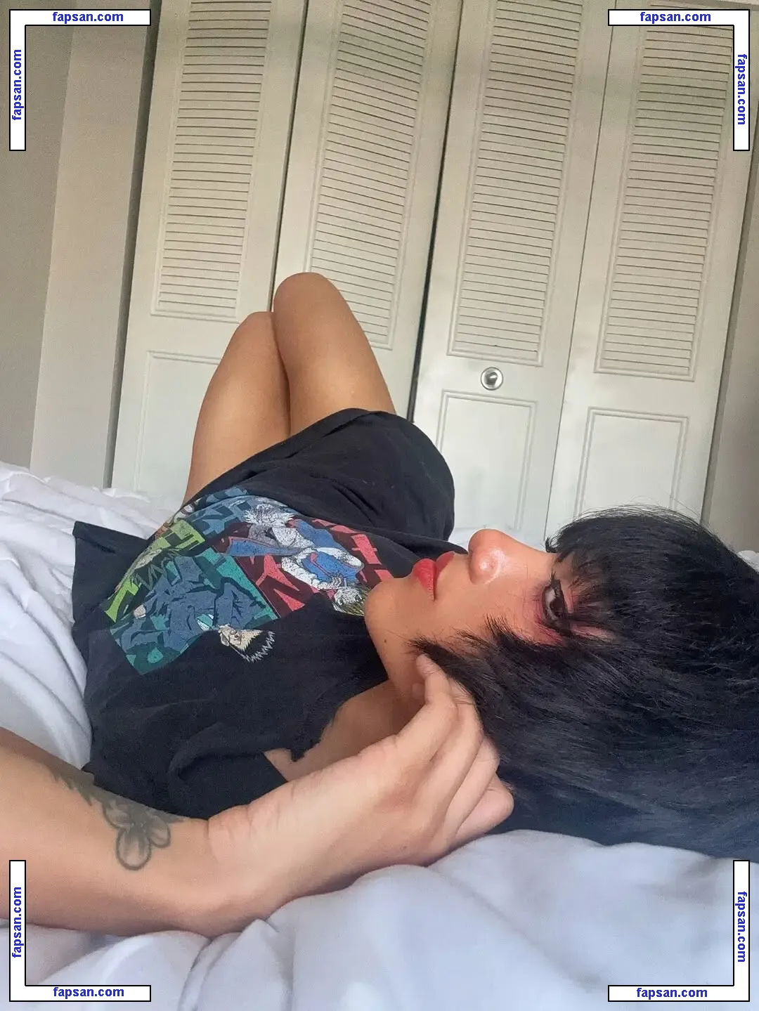 Numochiii Ladokei Crystal nude photo #0009 from OnlyFans