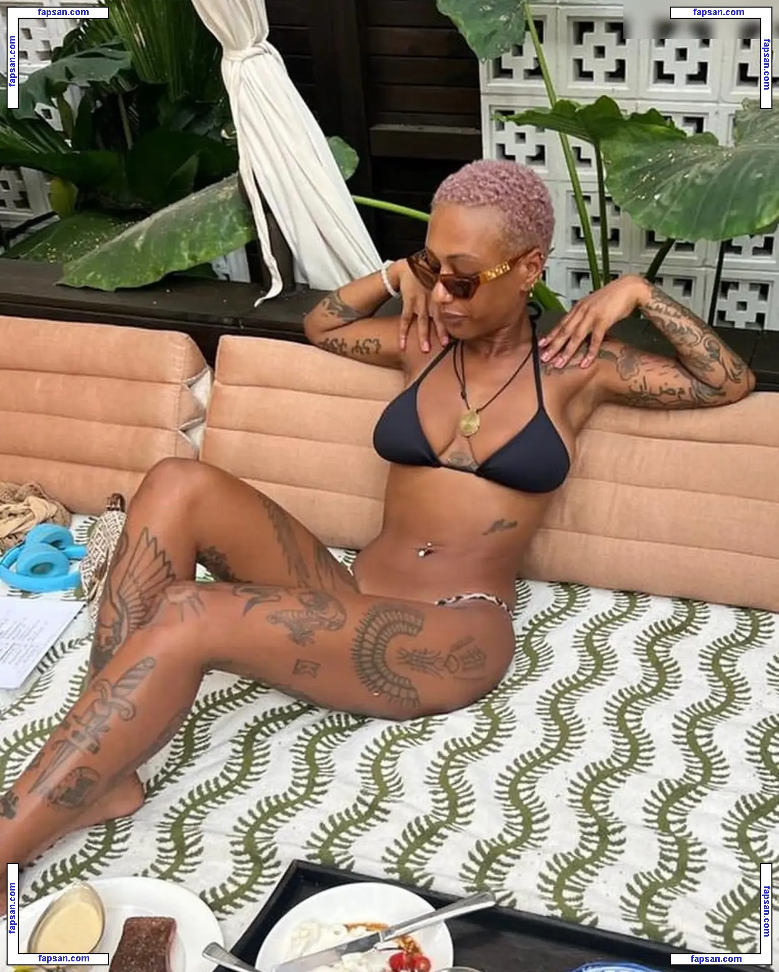Nura Habib Omer nude photo #0071 from OnlyFans