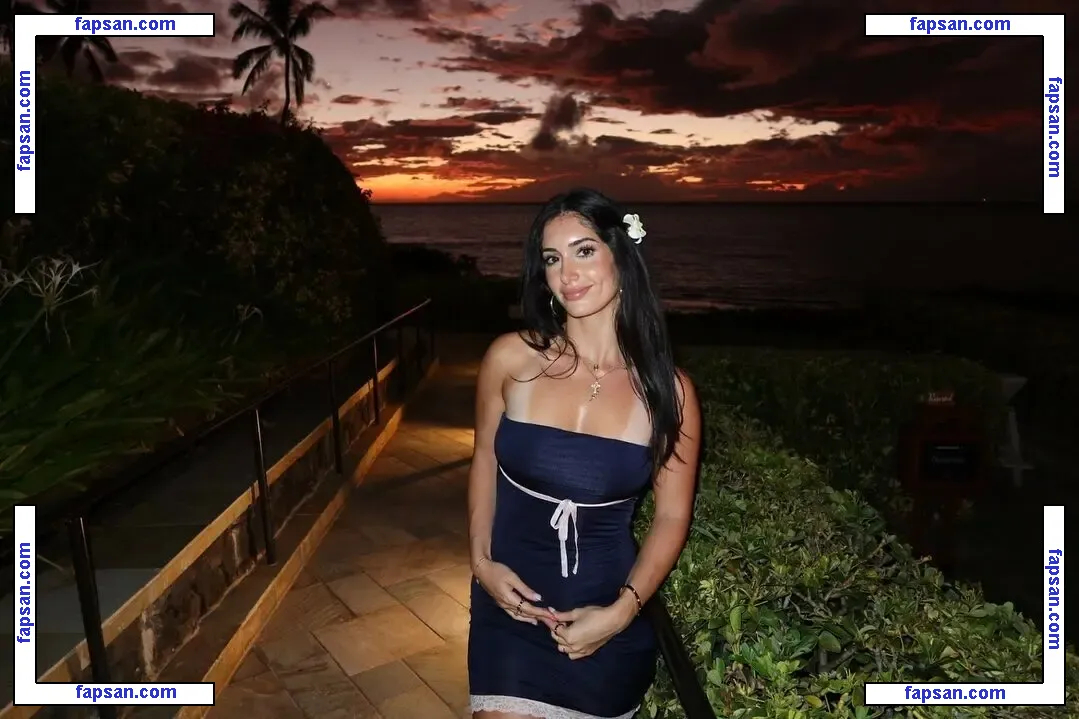 nuranejad nude photo #0005 from OnlyFans