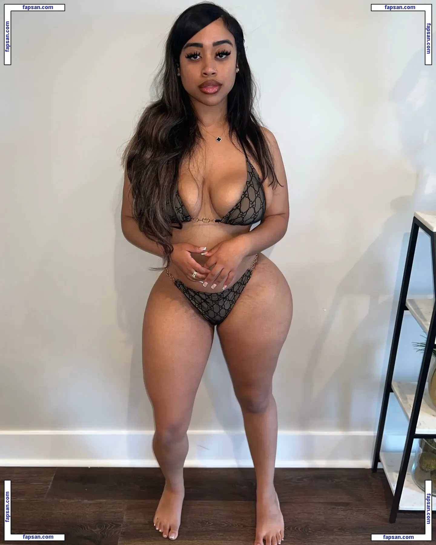 Nuria Depina nude photo #0001 from OnlyFans