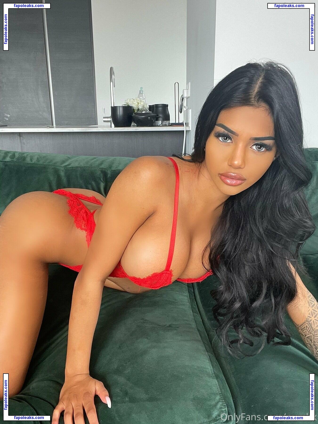 nurshx / nurshathh nude photo #0009 from OnlyFans