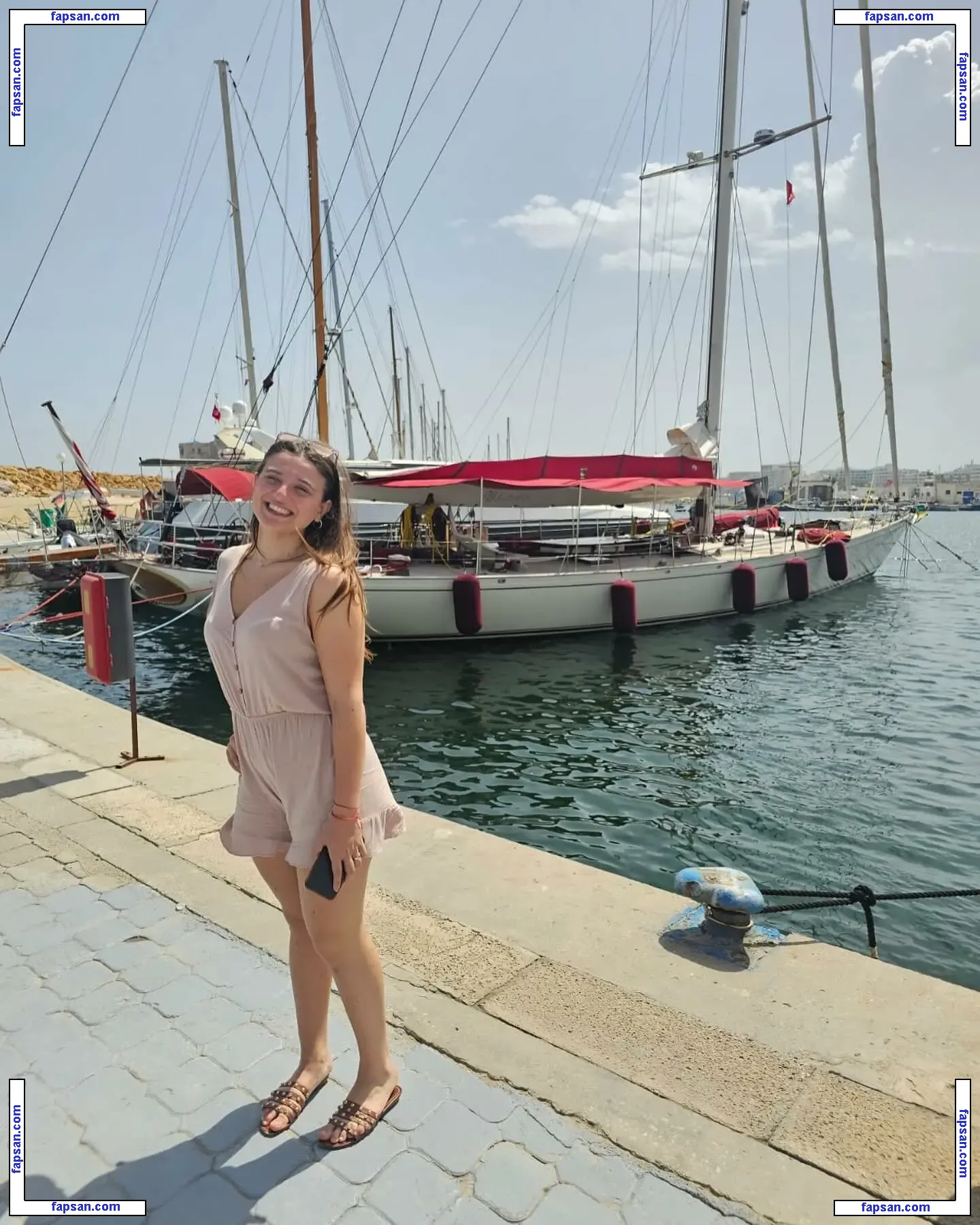 Nursijulian голая фото #0022 с Онлифанс