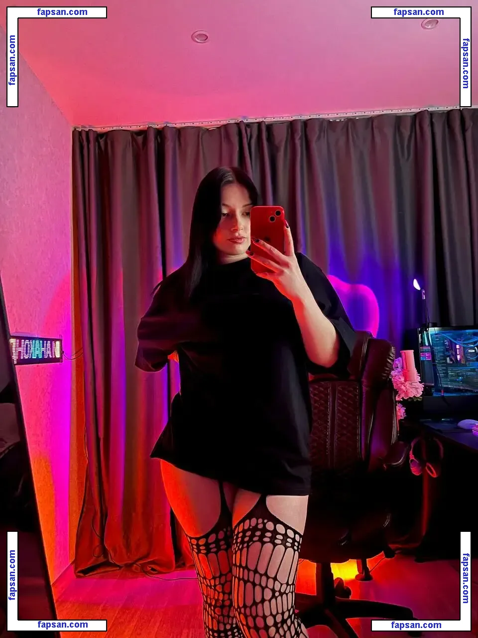 Nutellows nude photo #0373 from OnlyFans