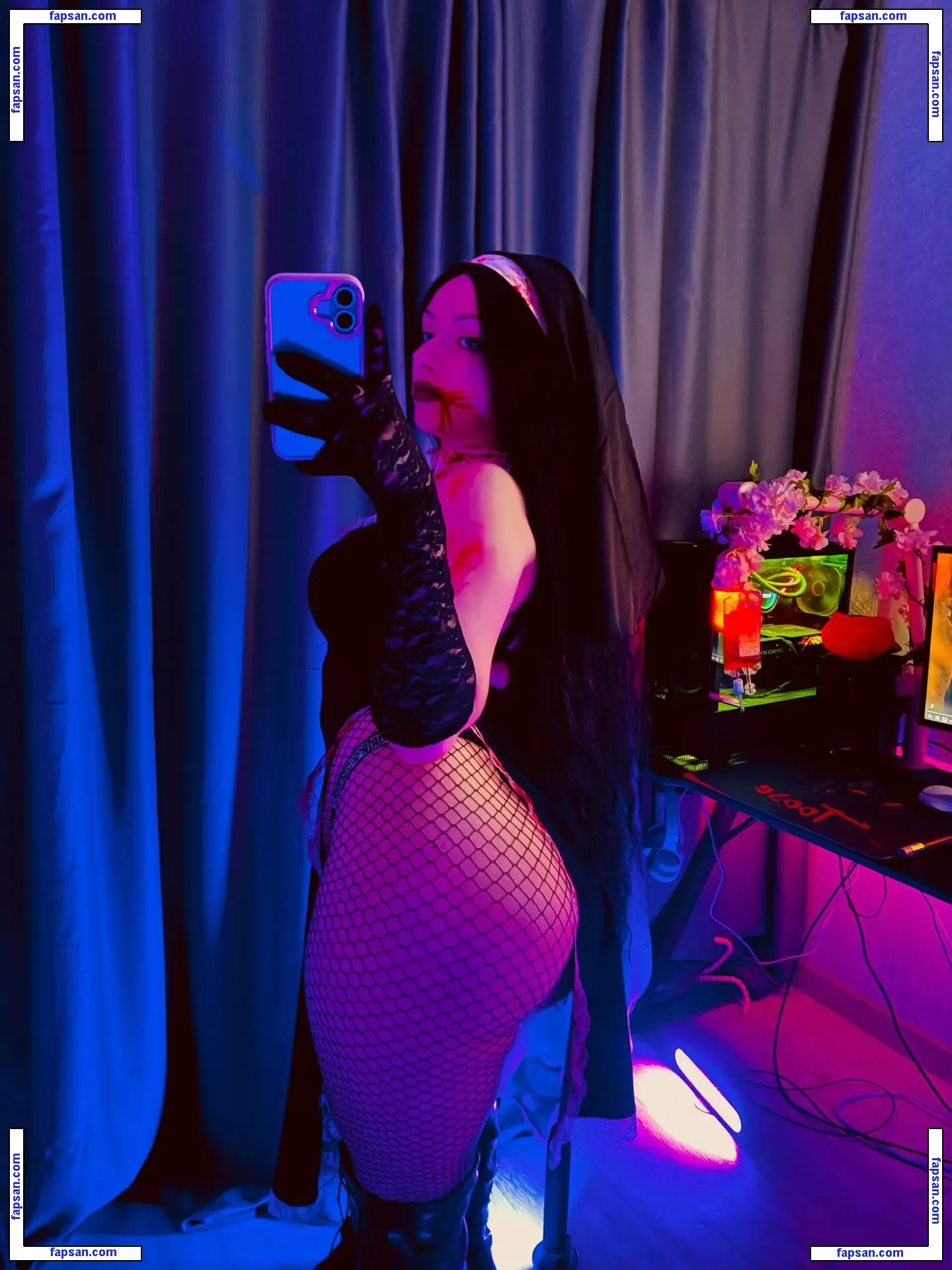 Nutellows nude photo #0388 from OnlyFans