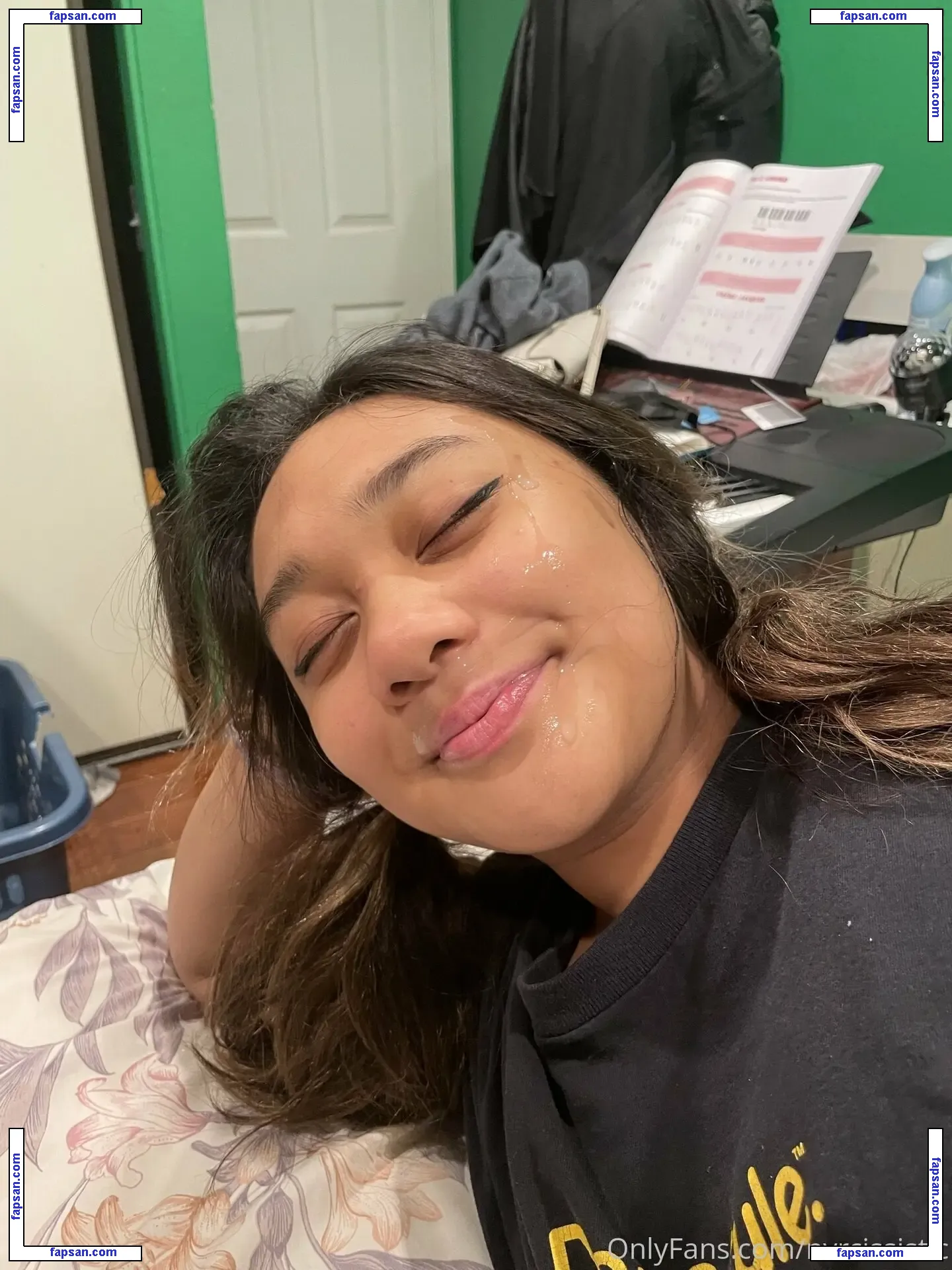 nvrcissistic голая фото #0004 с Онлифанс