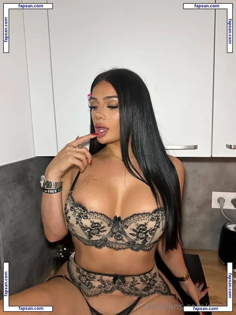 Nx_21 nude photo #0019 from OnlyFans