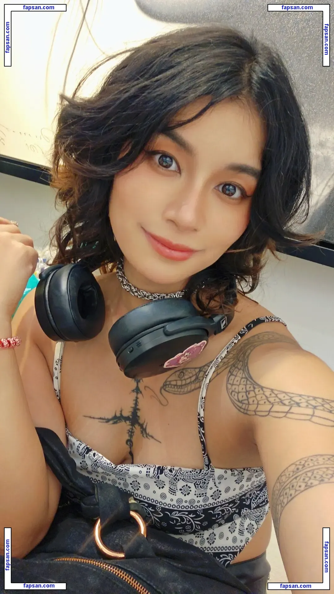 Nyaaati голая фото #0355 с Онлифанс