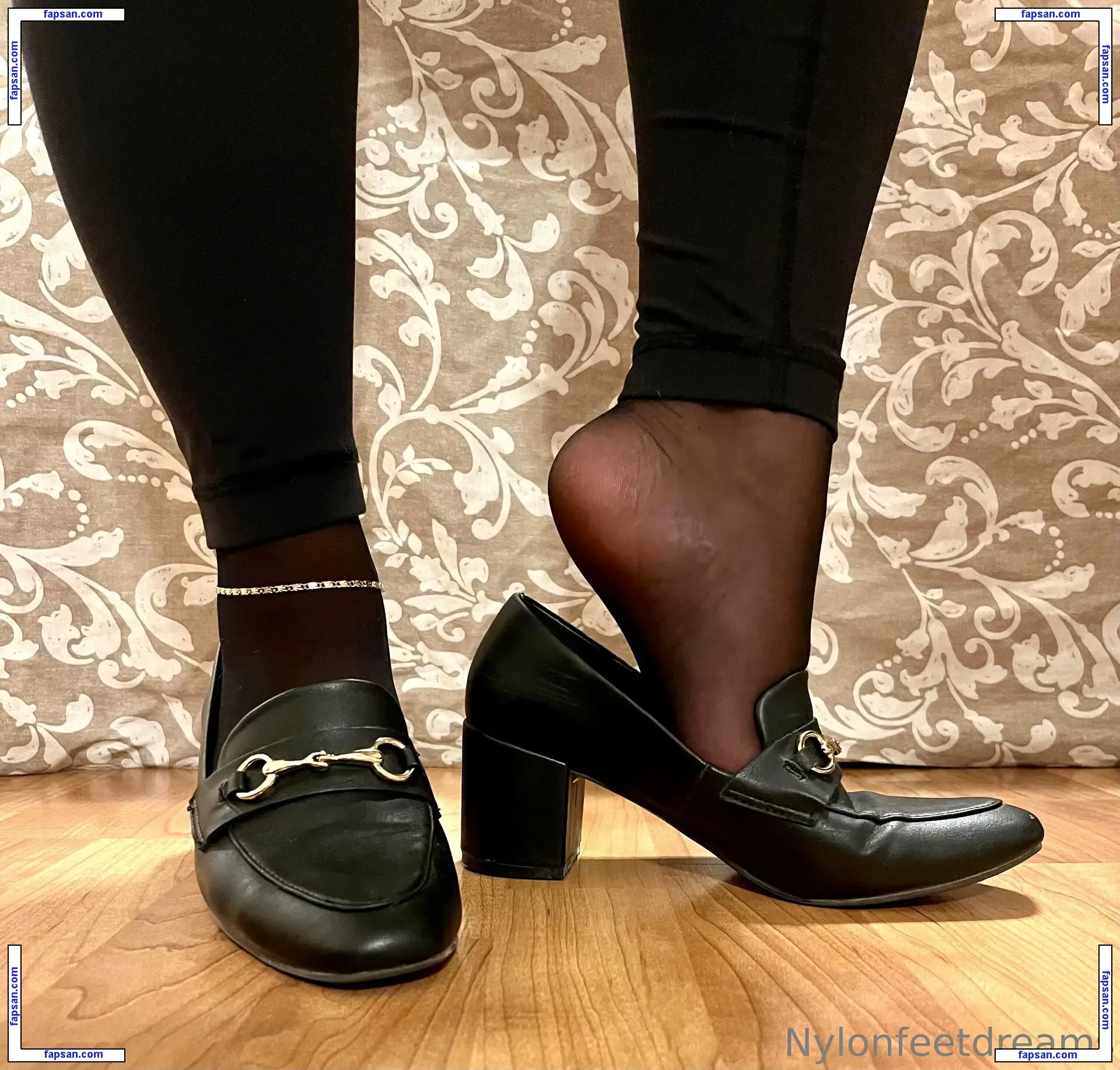 nylonfeetdreams nude photo #0013 from OnlyFans