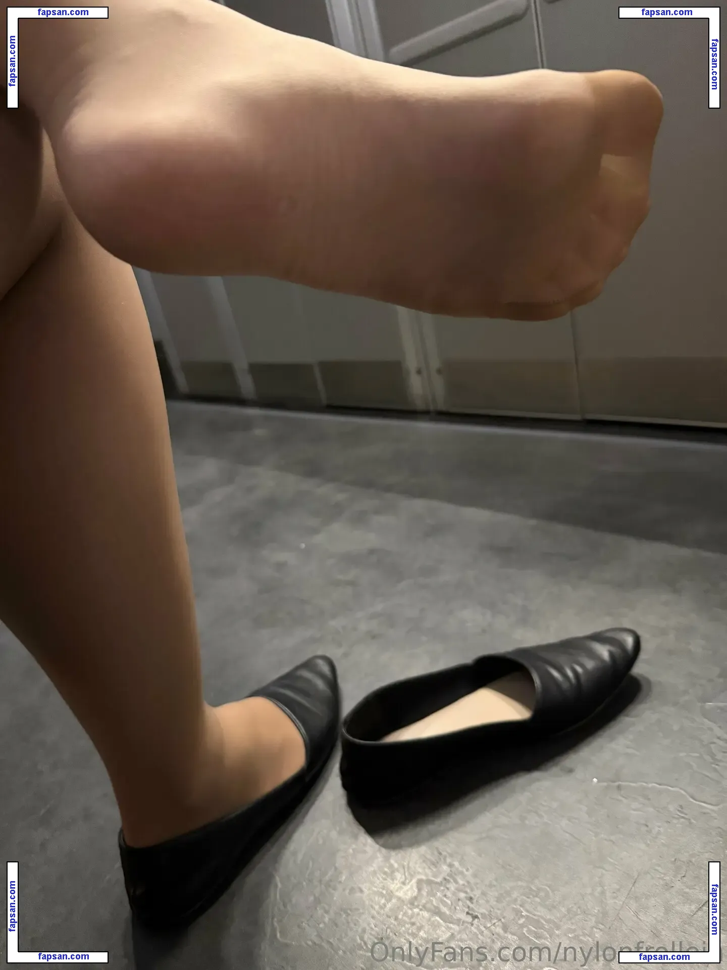 nylonfrollein голая фото #0033 с Онлифанс