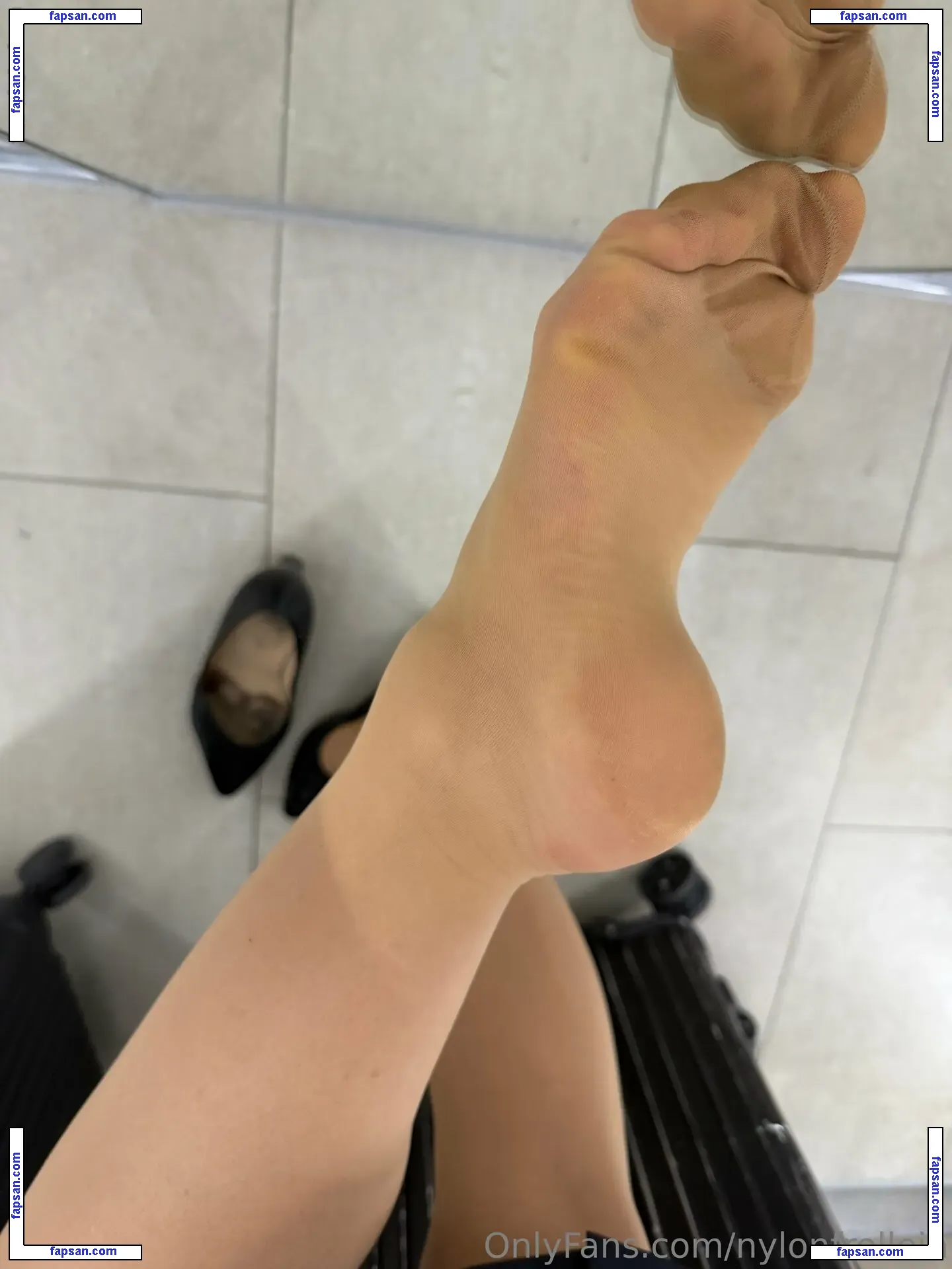 nylonfrollein голая фото #0045 с Онлифанс