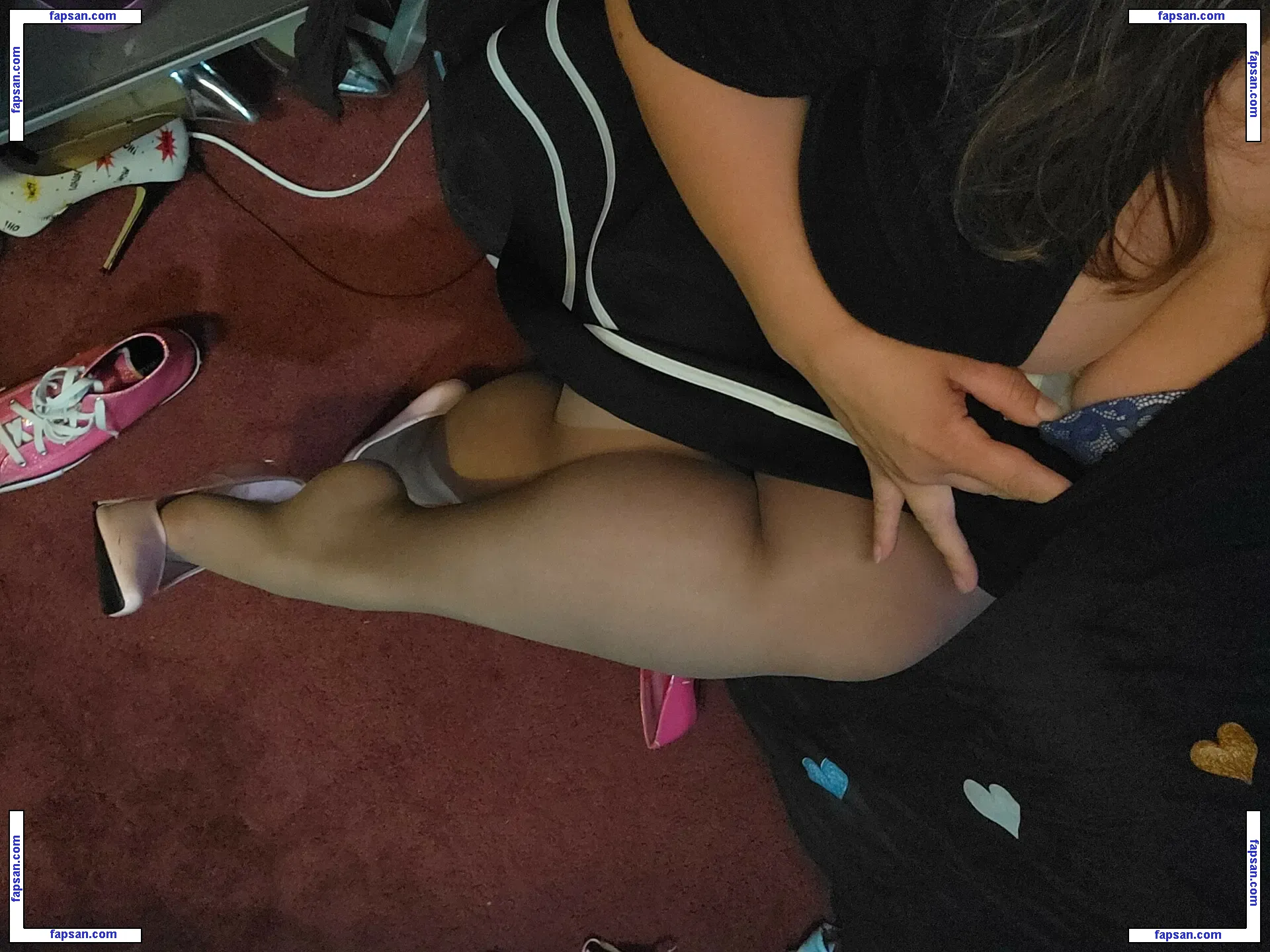 Nylonsandsocks голая фото #0079 с Онлифанс