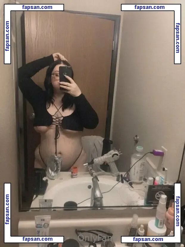 nymphievilara nude photo #0003 from OnlyFans
