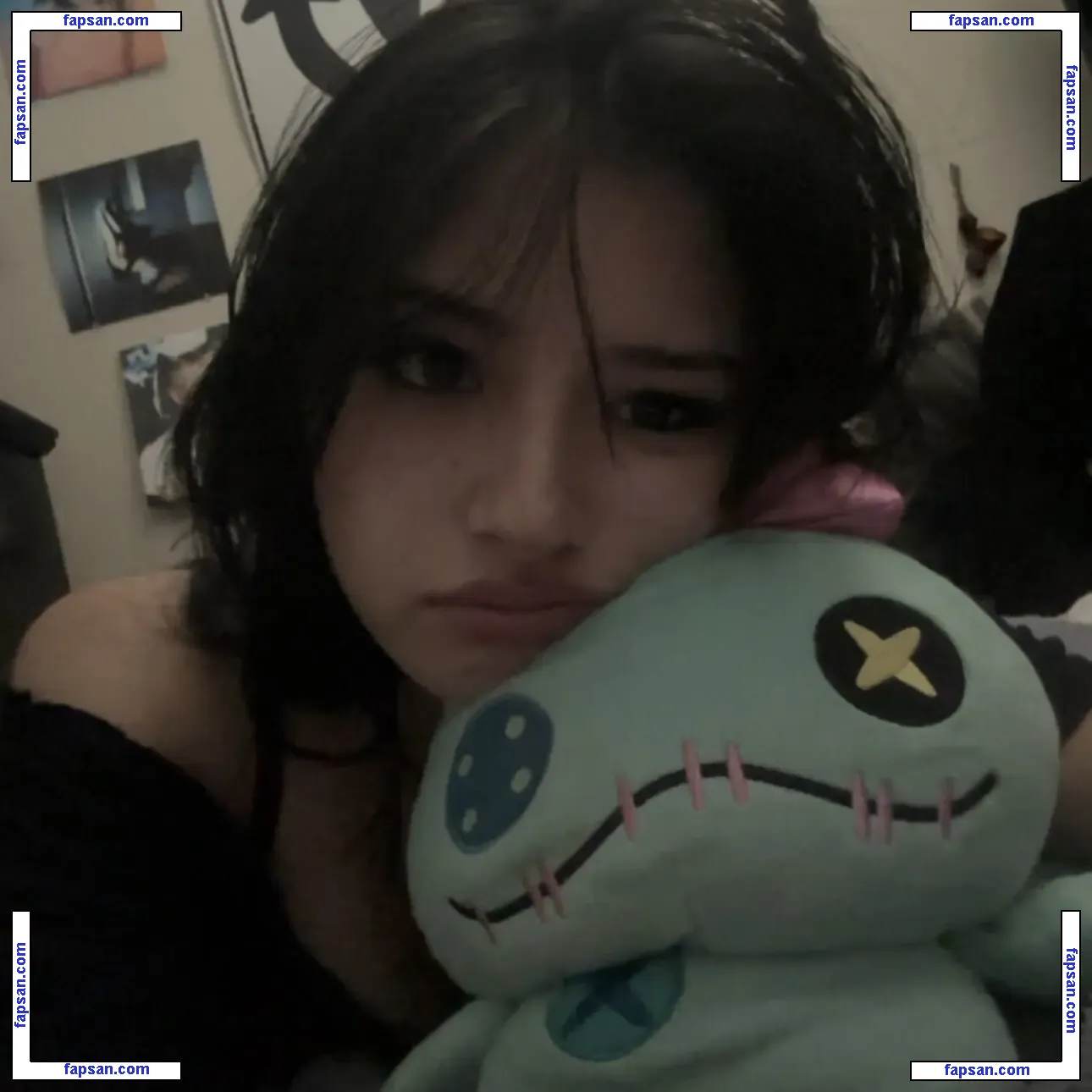 nyneruh голая фото #0001 с Онлифанс