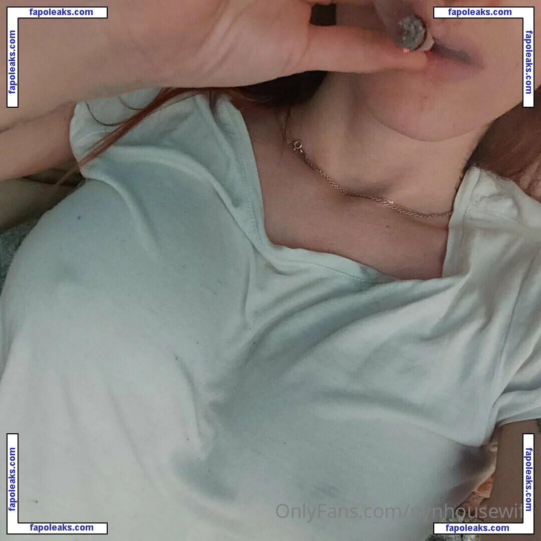 nynhousewife / sophhhisticated nude photo #0020 from OnlyFans