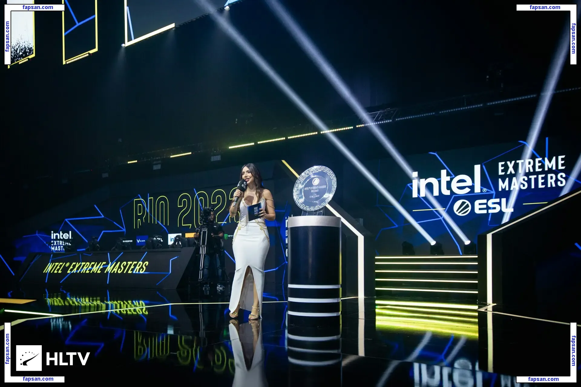 Nyvi Estephan голая фото #1095 с Онлифанс