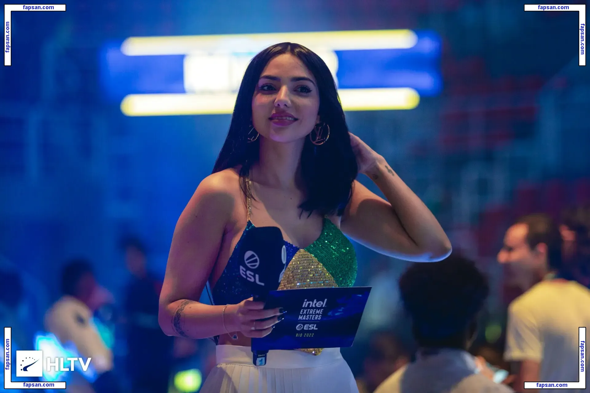 Nyvi Estephan голая фото #1100 с Онлифанс