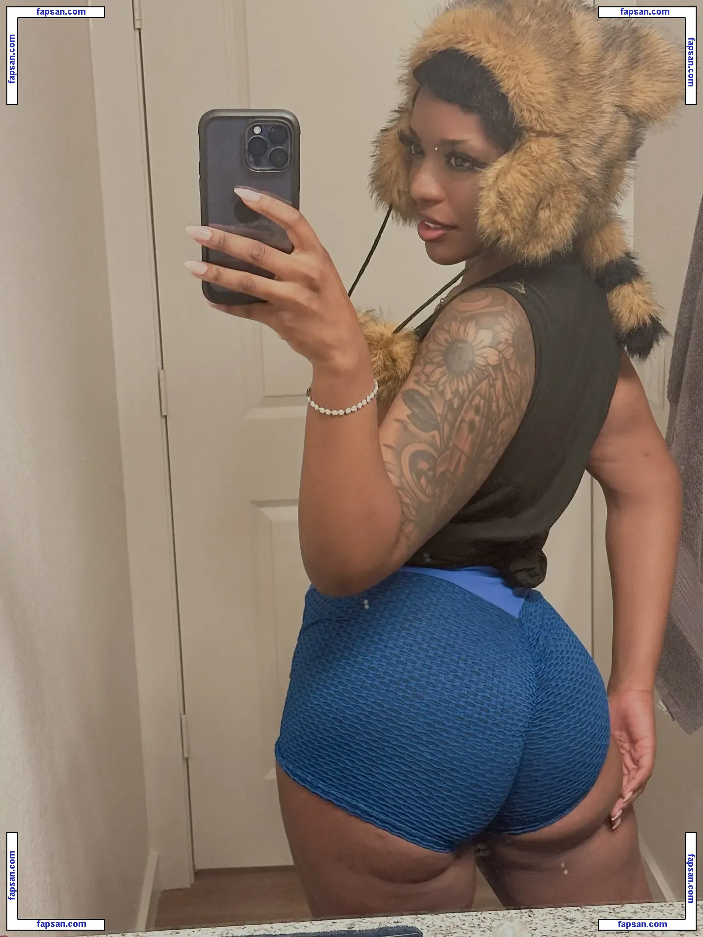 Nyxikay nude photo #0001 from OnlyFans