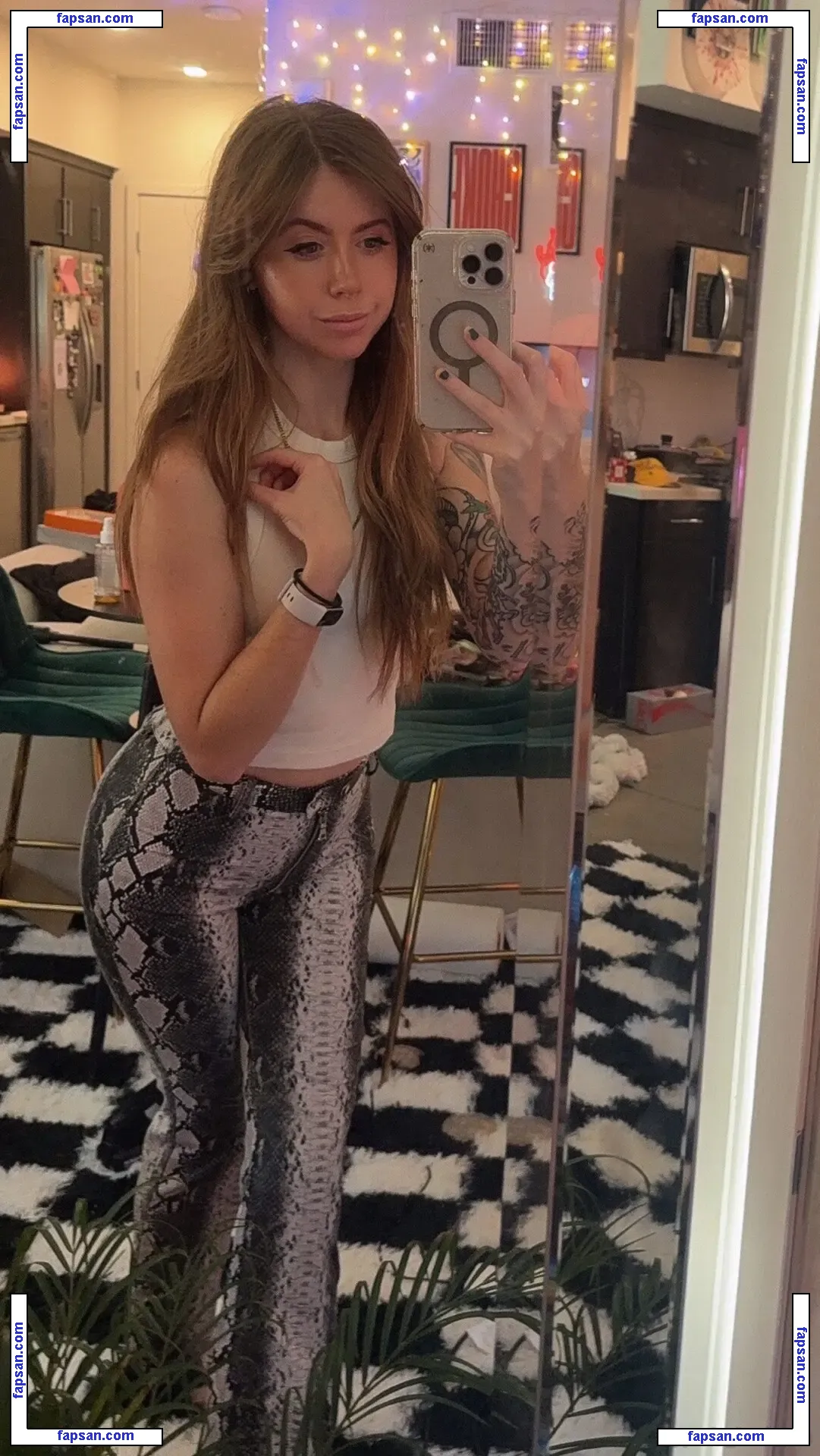 Nyybeats nude photo #0019 from OnlyFans