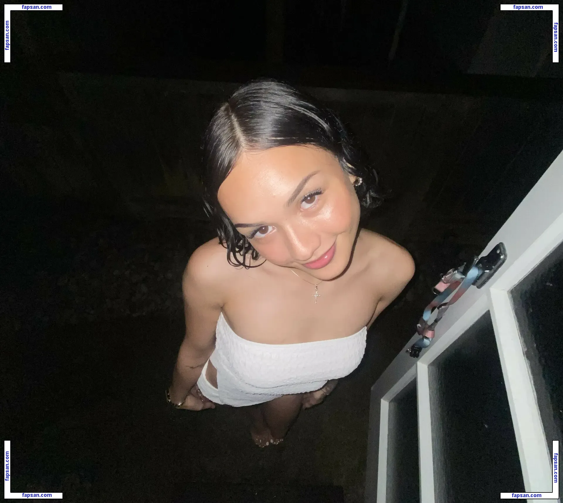 nzjes голая фото #0009 с Онлифанс