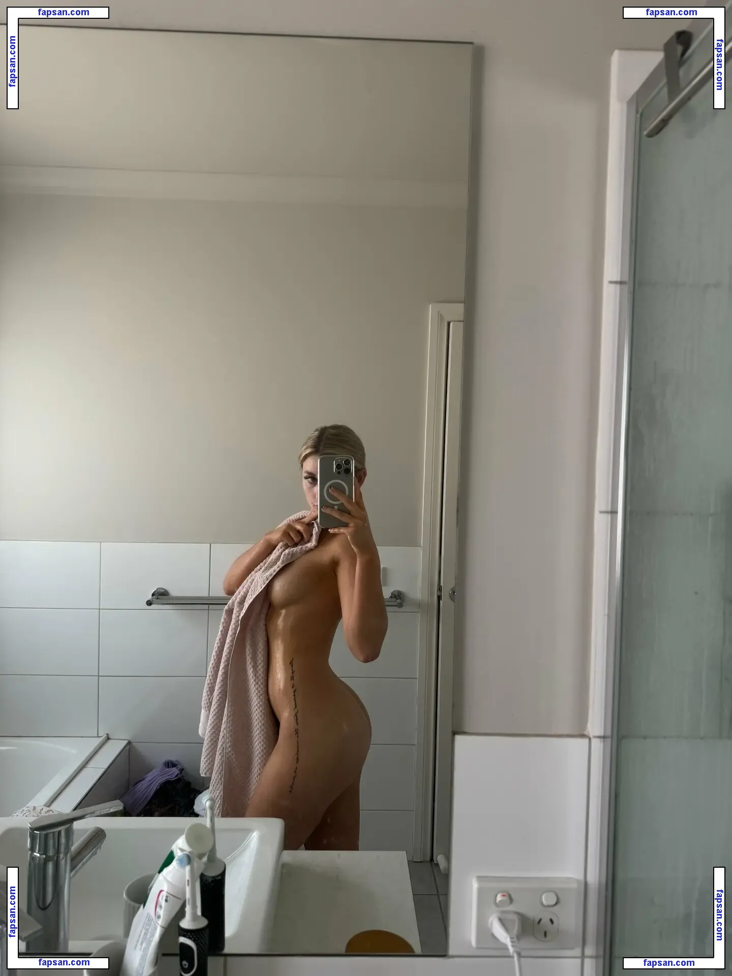 oakyleymaemae nude photo #0009 from OnlyFans